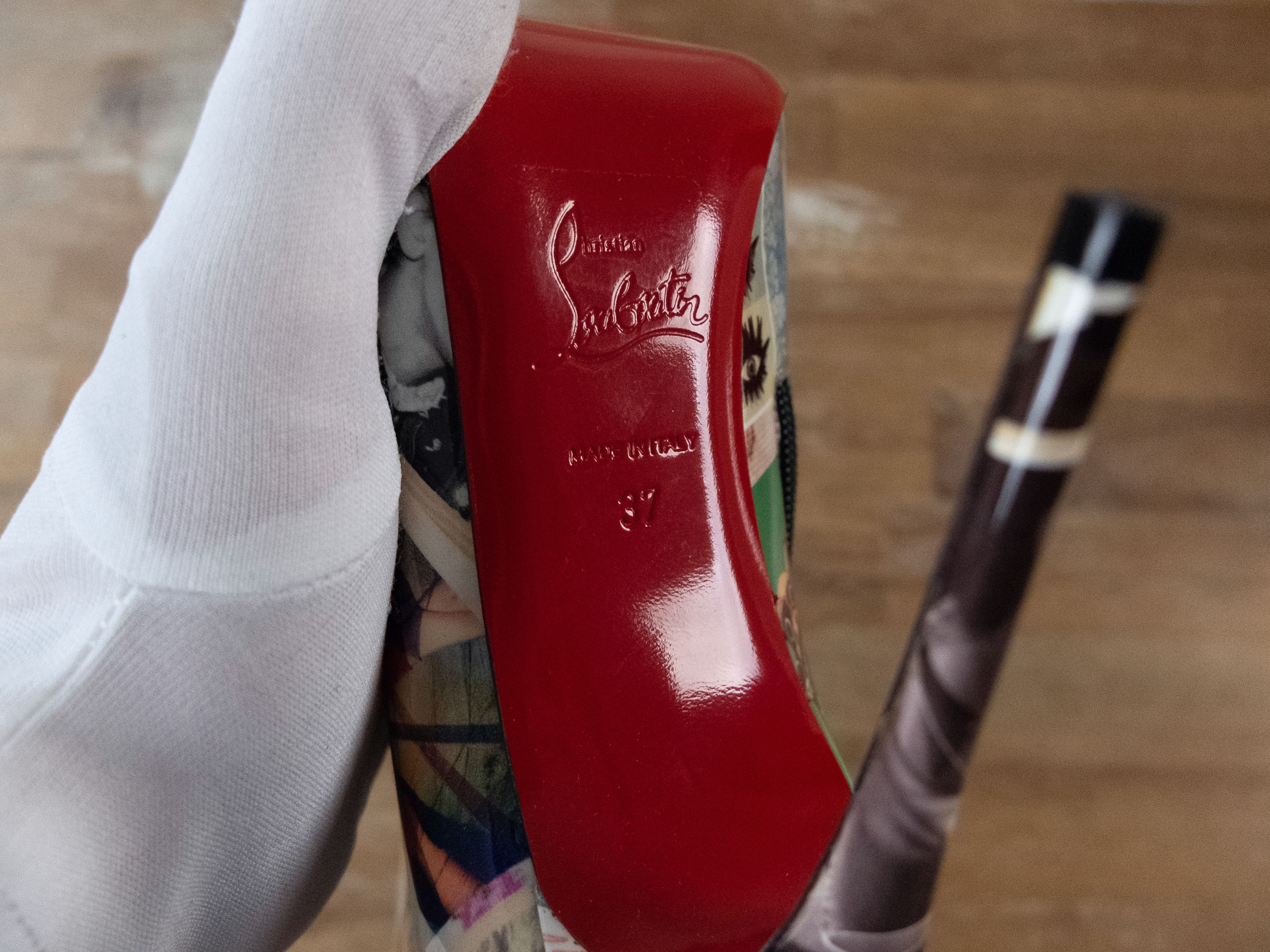 Christian Louboutin CHRISTIAN LOUBOUTIN So Kate white patent leather ankle boots Size US 7 / IT 37 - 9 Thumbnail