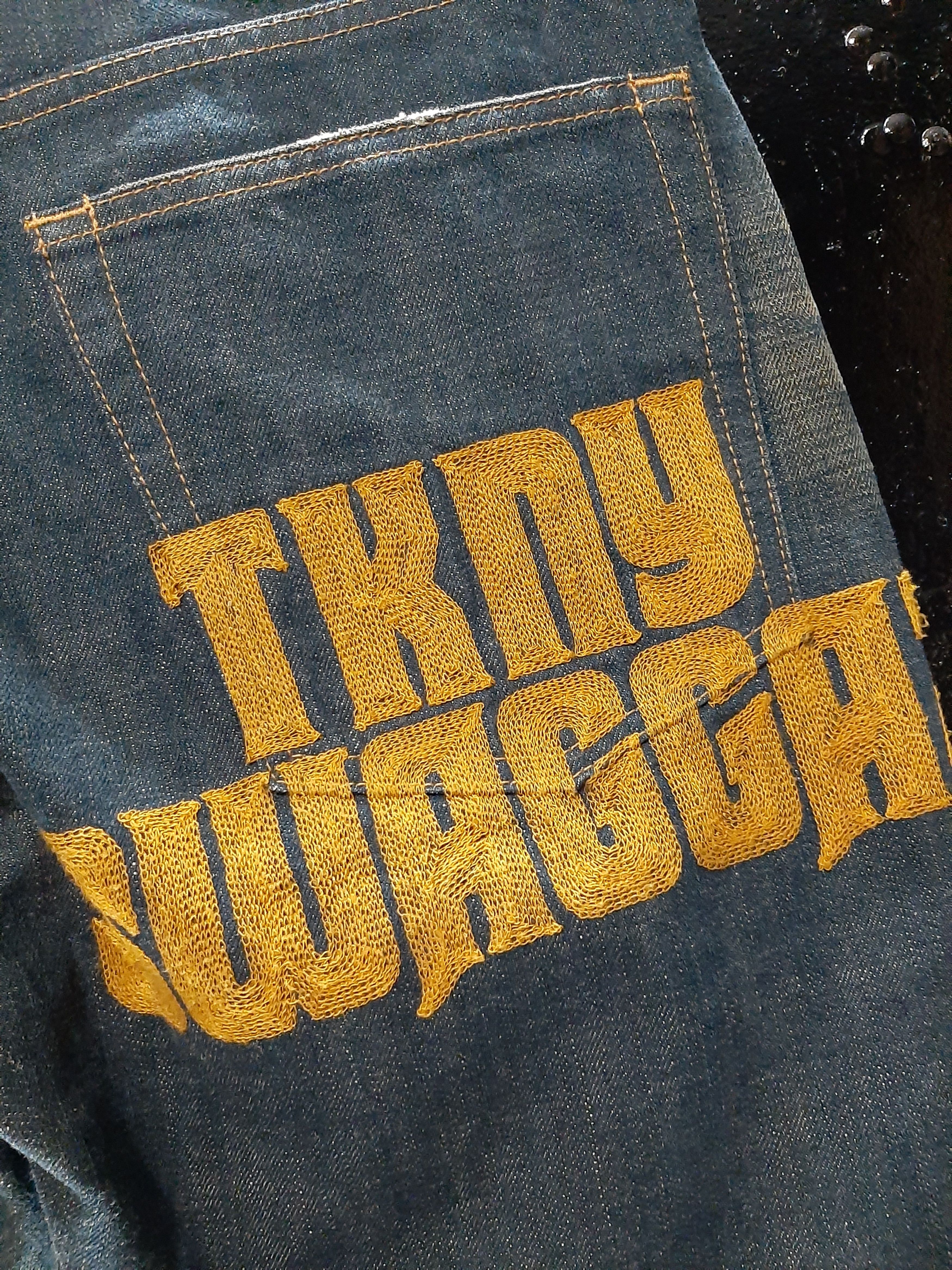Japanese Brand × Salvage × Swagger SWAGER DISTRESED SELVEDGE EMBROIDERY TKNY SWAGGA BACKPOCKET Size US 36 / EU 52 - 2 Thumbnail