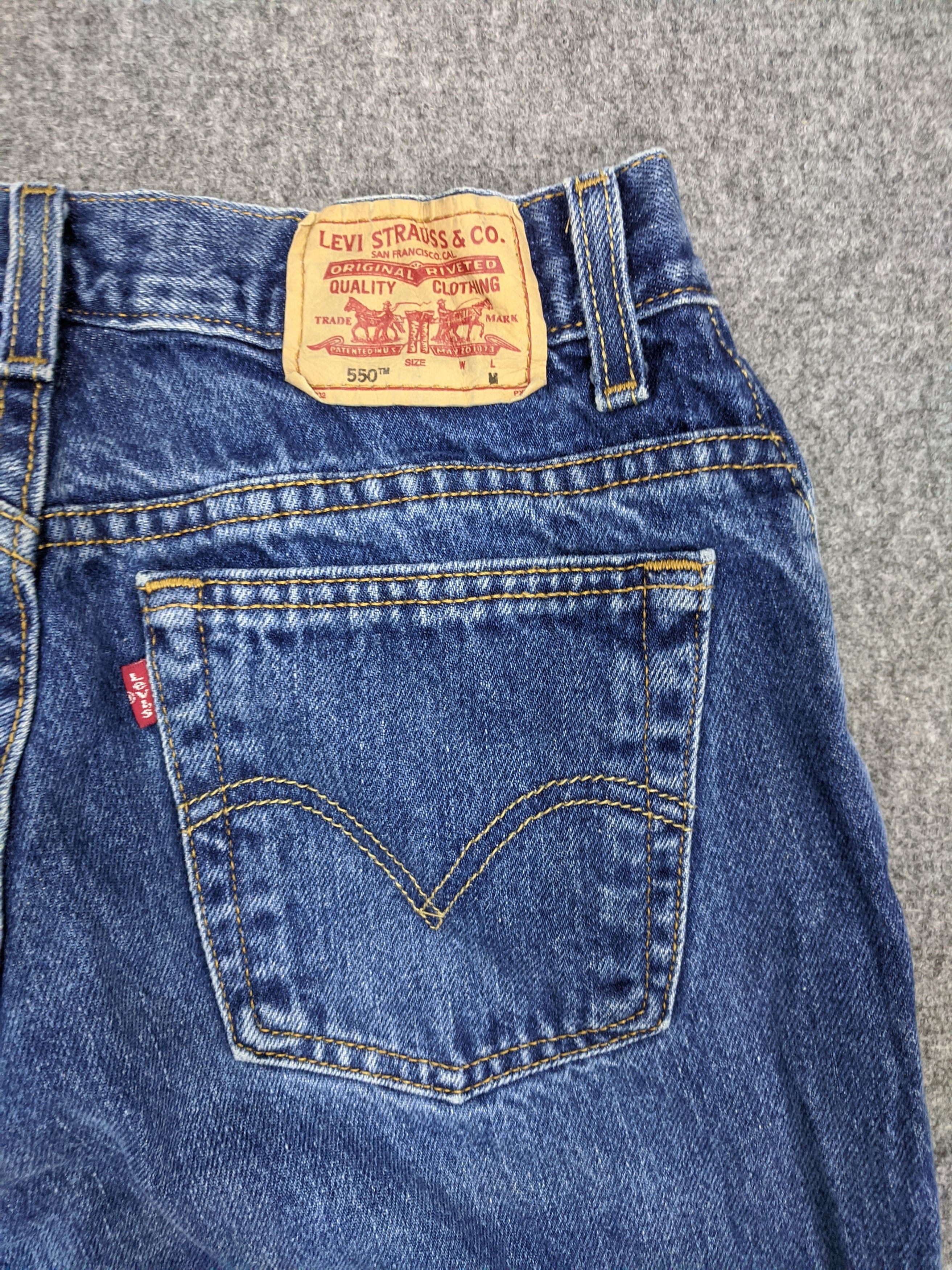 Levi's Vintage Levis 550 Jeans DP0866 Size US 31 - 12 Thumbnail