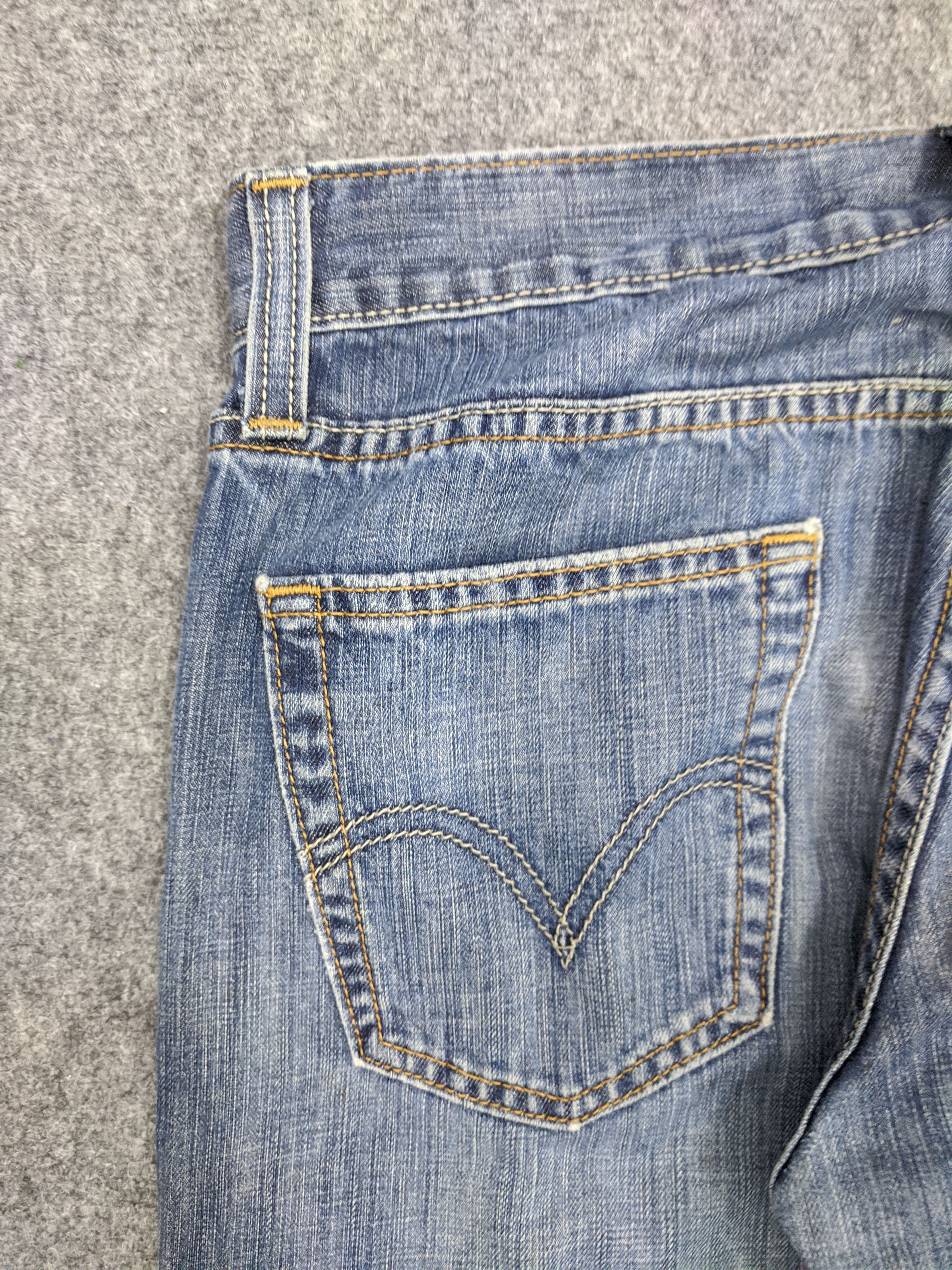 Levi's Vintage Levis 514 Slim Straight Denim Jeans DP0749 Size US 31 - 13 Thumbnail