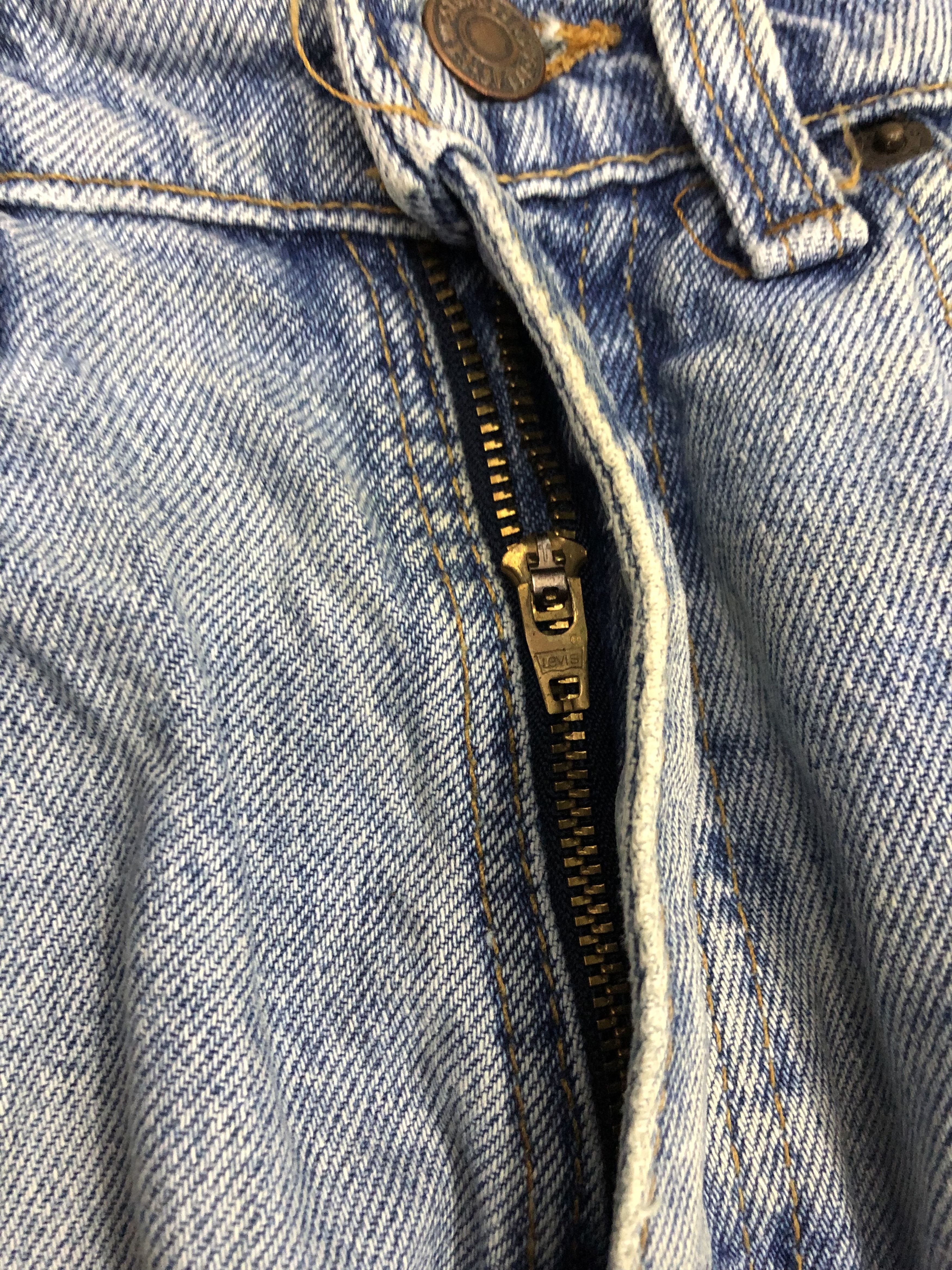 Levi's Vintage Levis 565 Light Blue Jeans DP1257 Size US 31 - 10 Thumbnail