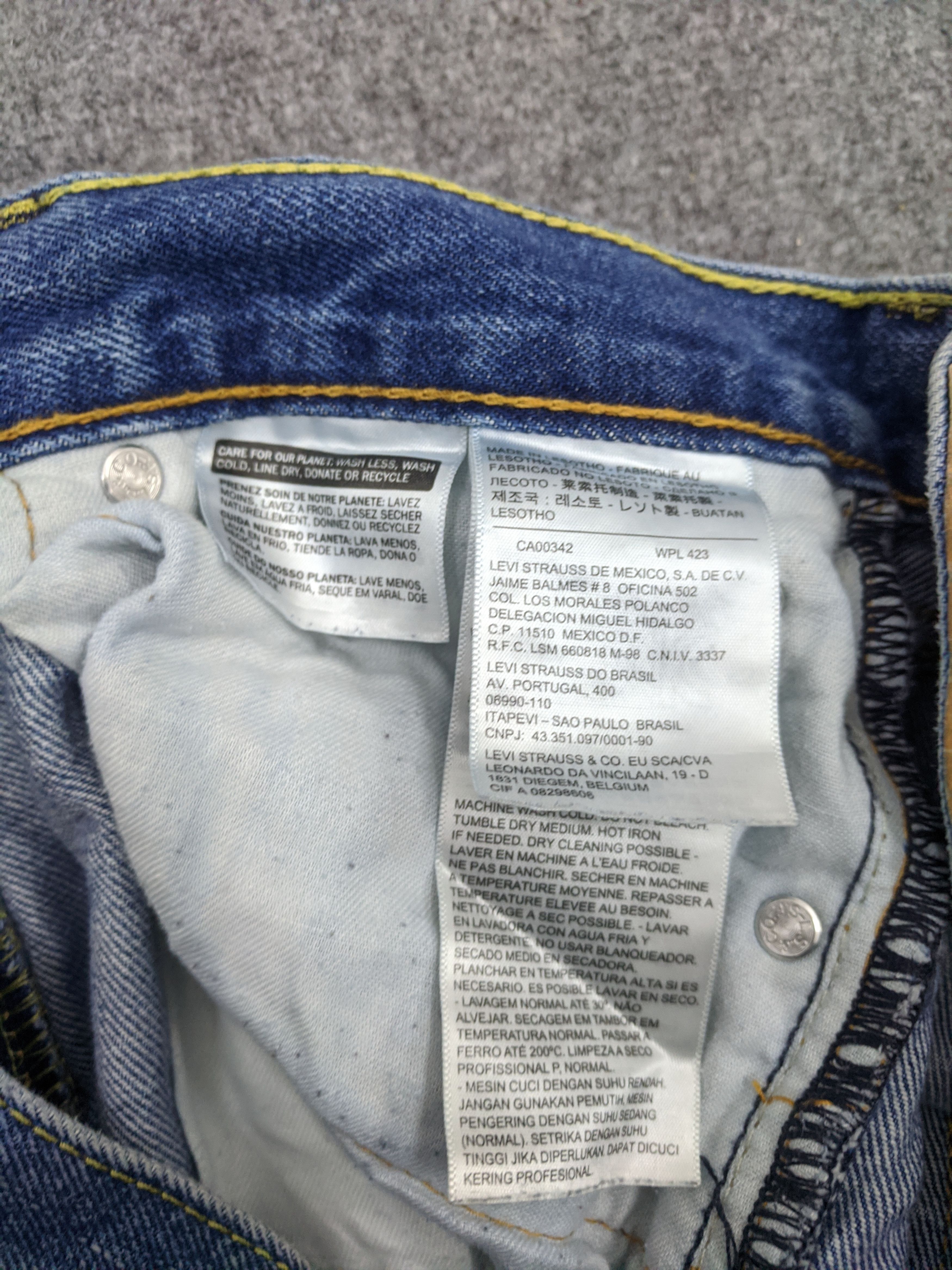 Levi's Vintage Levis 505 Light Wash Jeans DP0720 Size US 31 - 7 Thumbnail