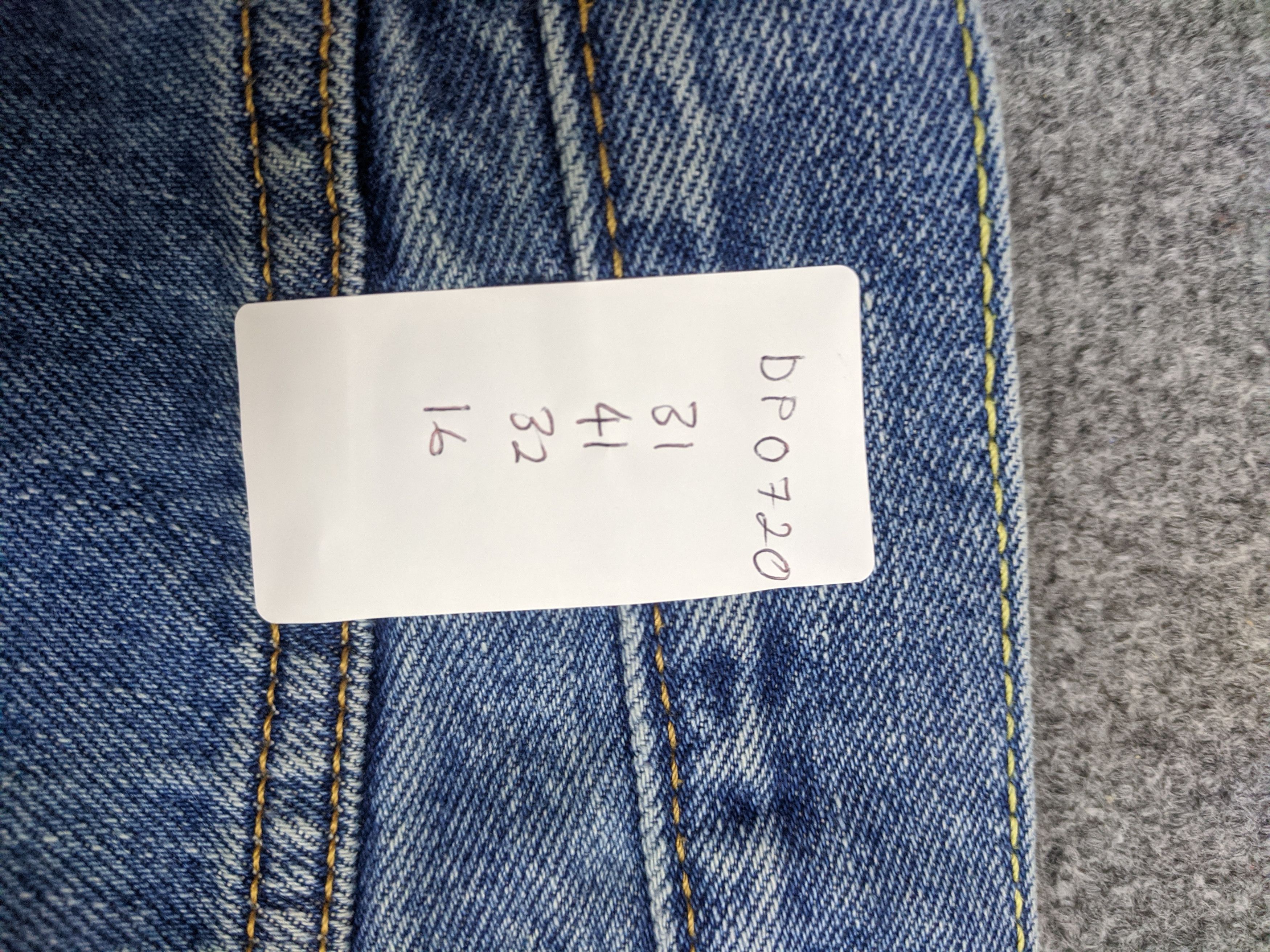 Levi's Vintage Levis 505 Light Wash Jeans DP0720 Size US 31 - 20 Thumbnail