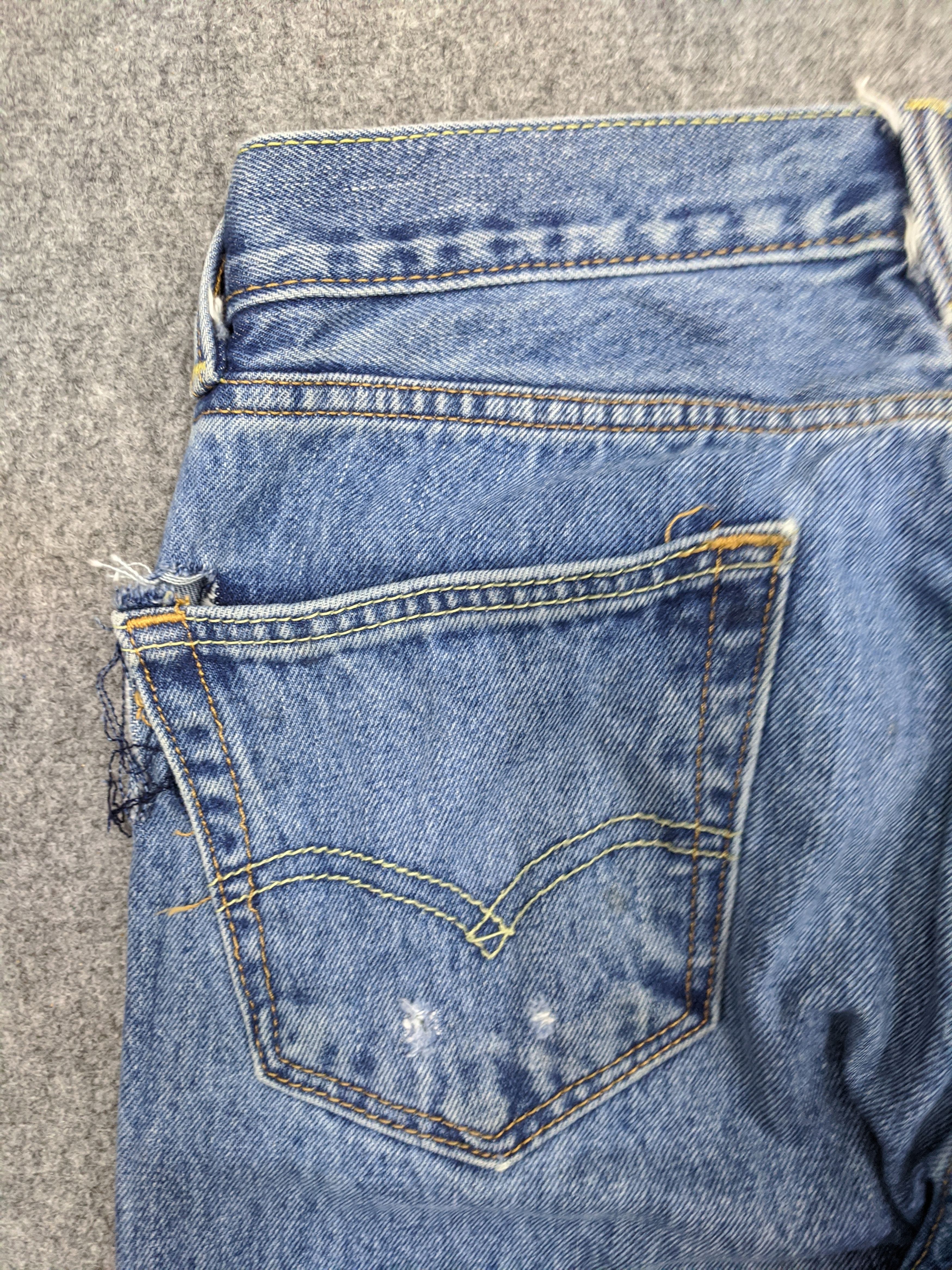 Levi's Vintage Levis 505 Light Wash Jeans DP0720 Size US 31 - 15 Thumbnail