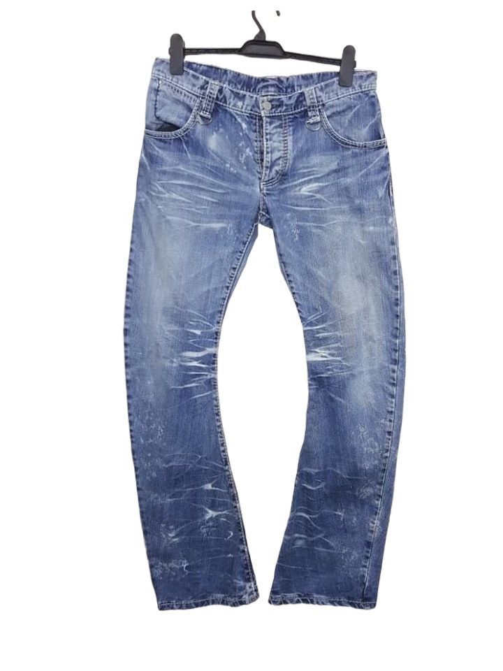 BUFFALO BOBS Curved Legs Blast Denim Jeans Pants