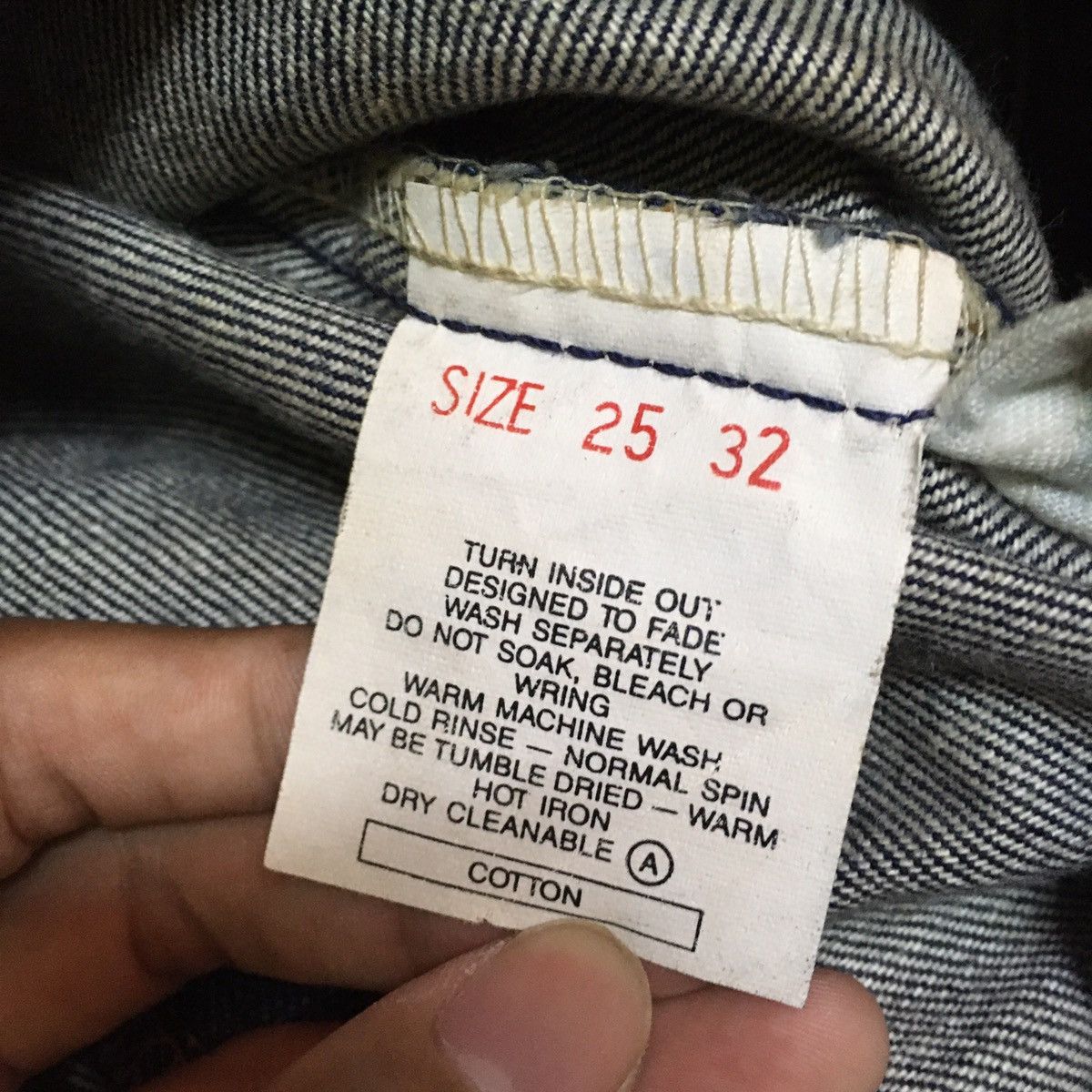 Levi's Levi’s 550 Bootcut bell bottom dark blue denim Size US 26 / EU 42 - 5 Thumbnail