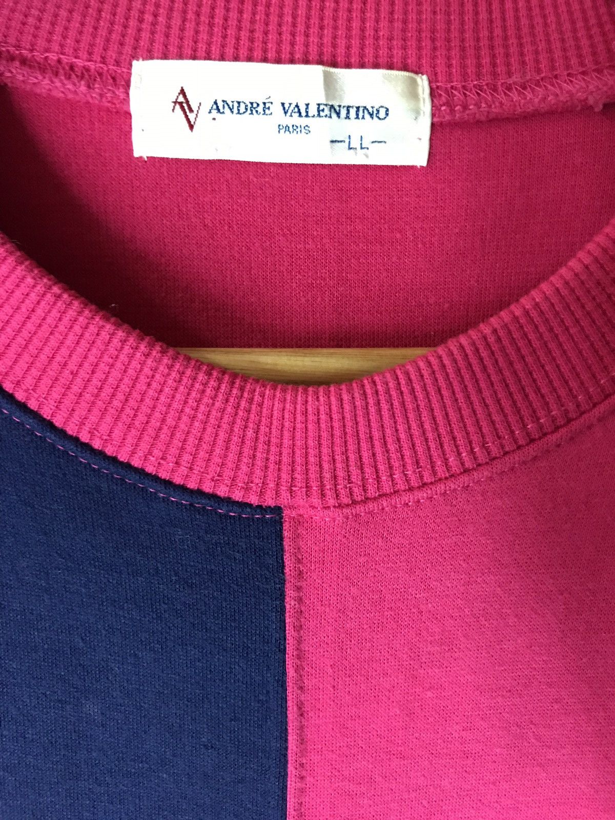 Vintage Vintage Andre Valentino Paris Sweatshirts Size US L / EU 52-54 / 3 - 4 Thumbnail