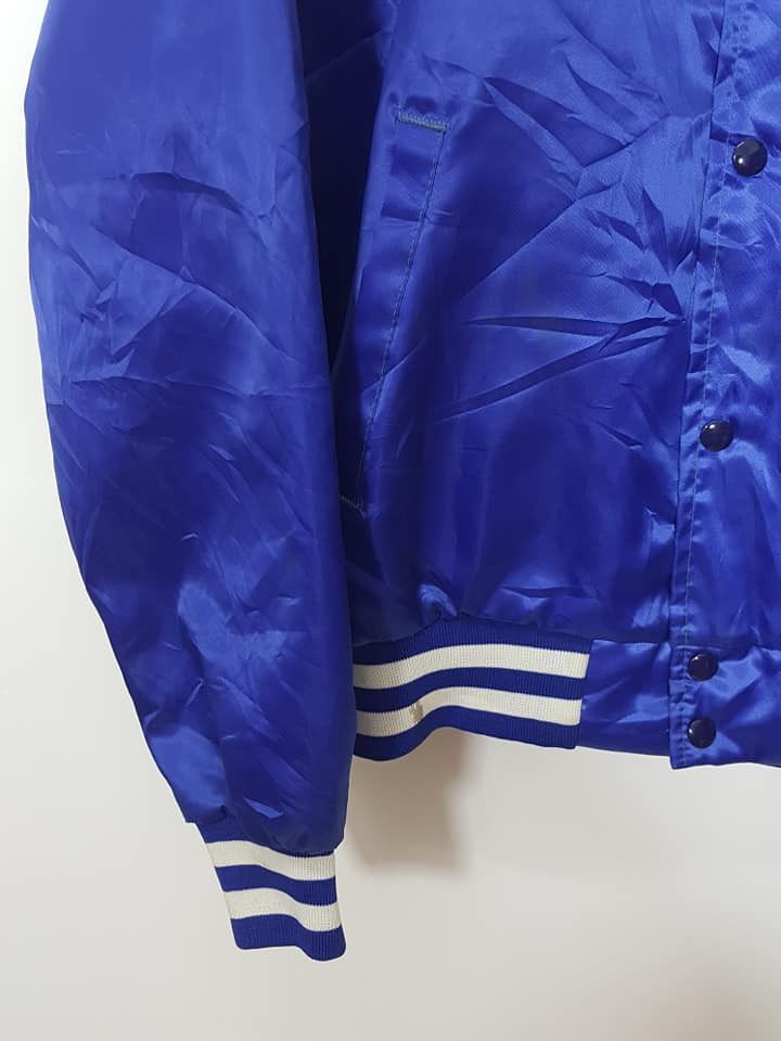 MLB × Swingster × Vintage VTG. MLB KANSAS CITY ROYALS NYLON QUILTED SNAP BUTTON Size US XL / EU 56 / 4 - 13 Thumbnail