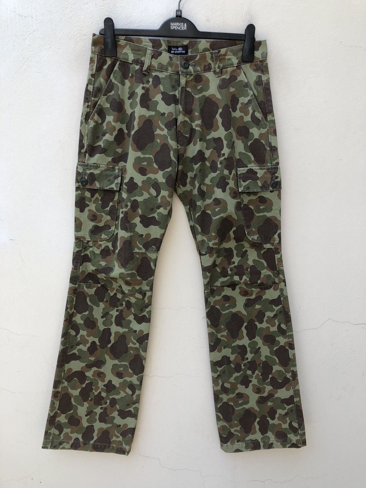 Vintage Vintage Larry Pgc Japan Camouflage Flare Cargo Trouser Size US 31 - 6 Thumbnail