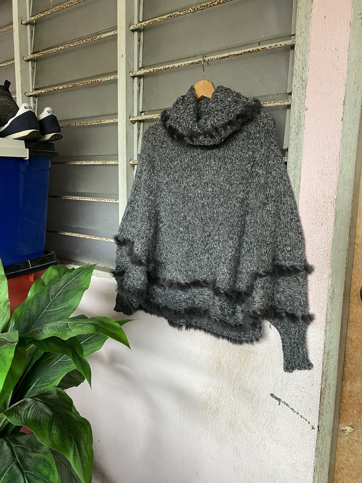 Japanese Brand ⚡️Steals⚡️ Mayson Grey Cable Knit Poncho Size M / US 6-8 / IT 42-44 - 1 Thumbnail