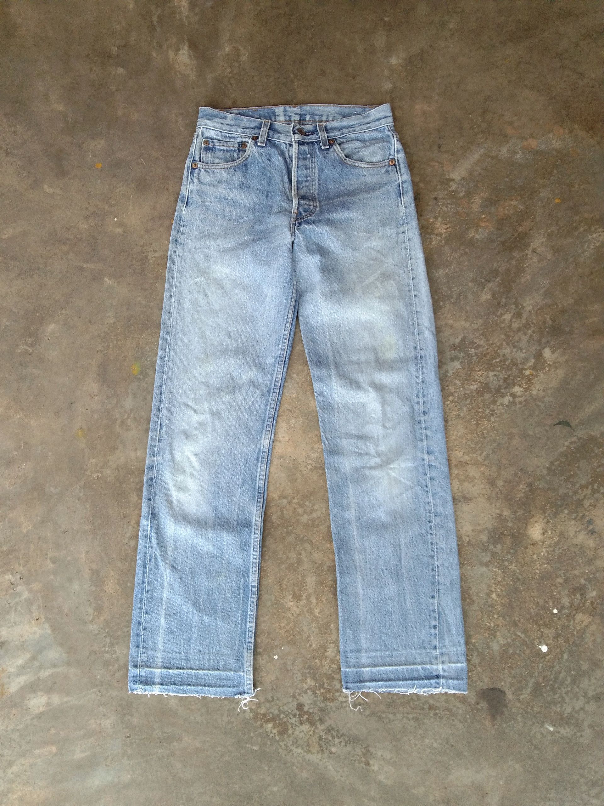Levi's 80s Vintage Levi's 501 Made In USA Distressed Jeans 27x29 Size US 27 - 1 Thumbnail