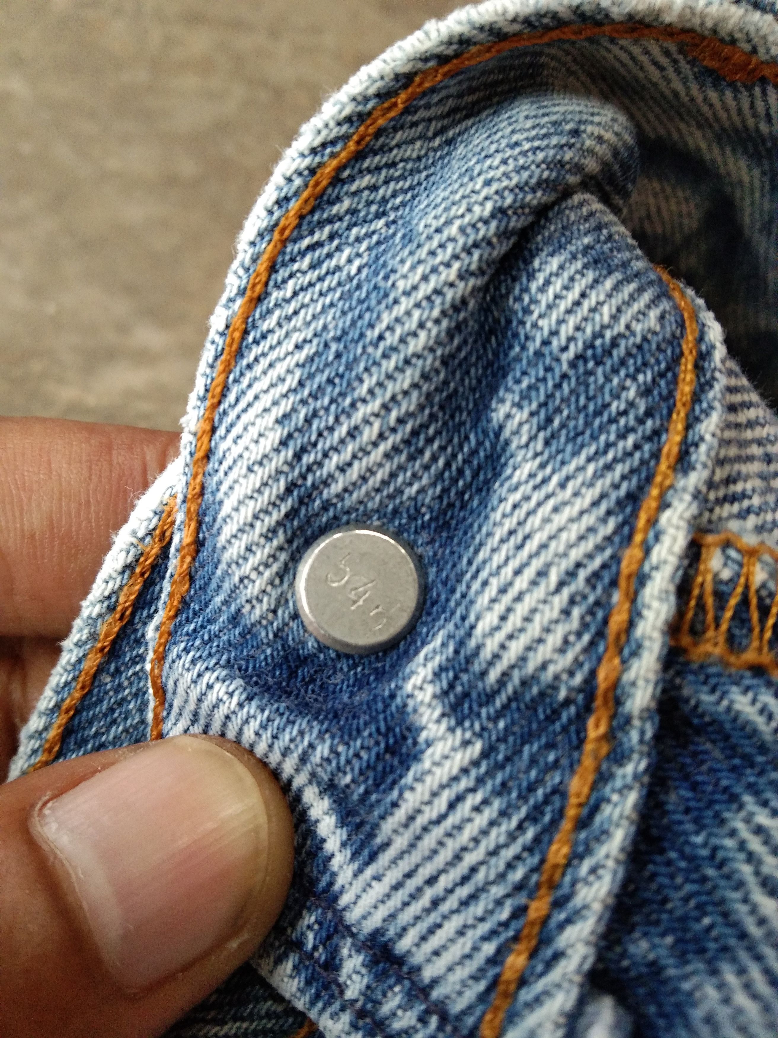 Levi's 80s Vintage Levi's 501 Made In USA Distressed Jeans 27x29 Size US 27 - 8 Thumbnail