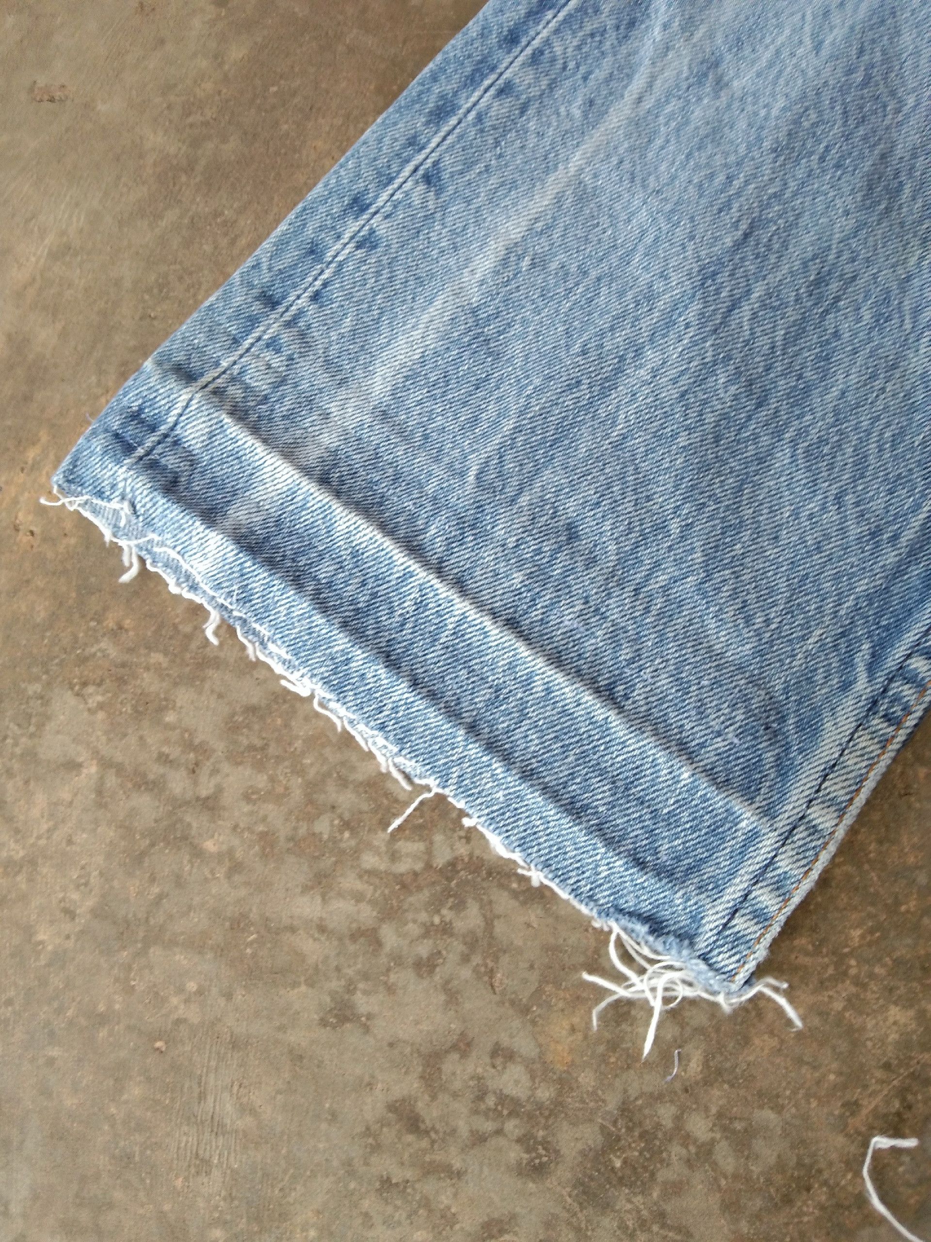 Levi's 80s Vintage Levi's 501 Made In USA Distressed Jeans 27x29 Size US 27 - 5 Thumbnail