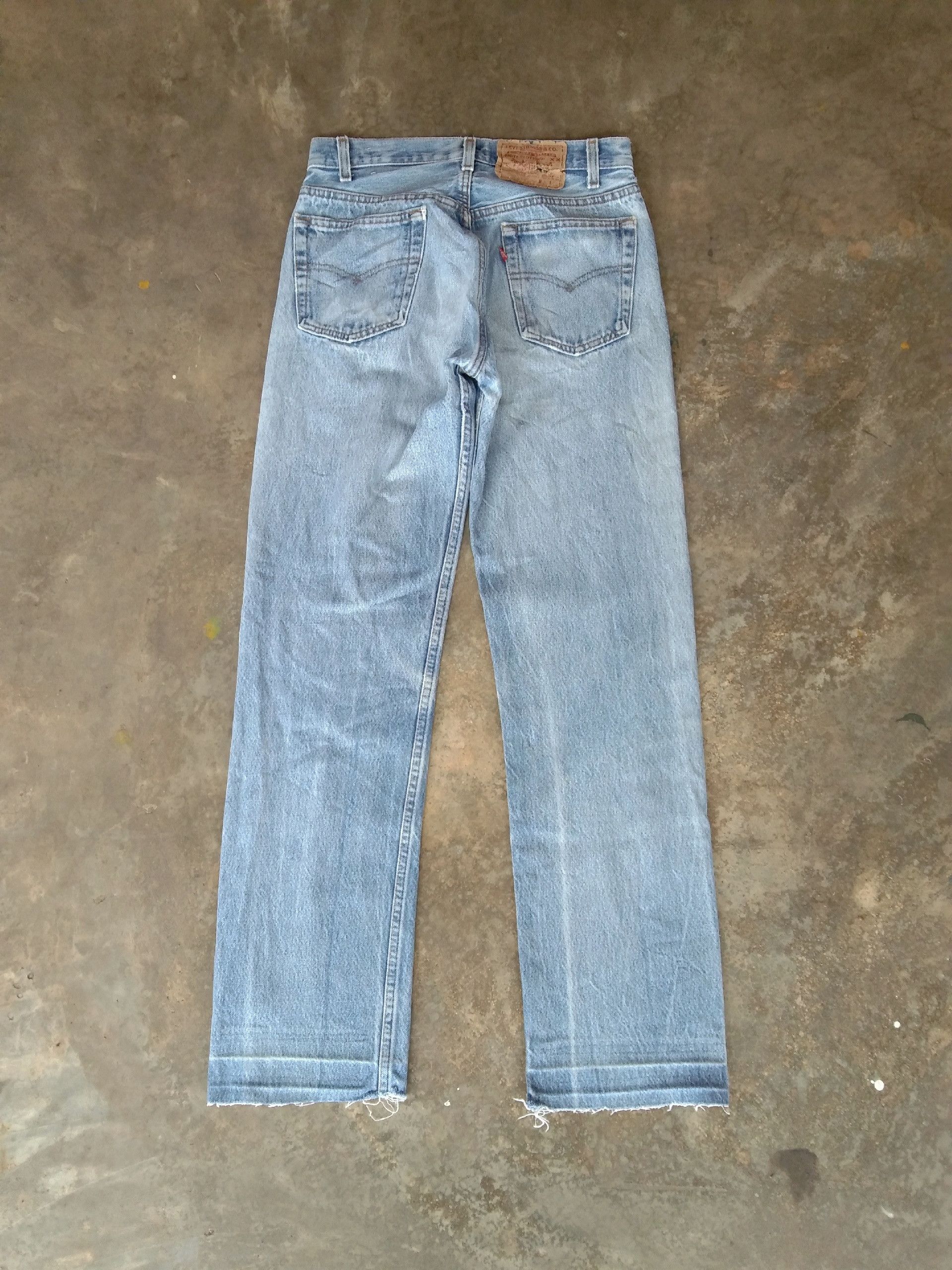 Levi's 80s Vintage Levi's 501 Made In USA Distressed Jeans 27x29 Size US 27 - 2 Thumbnail