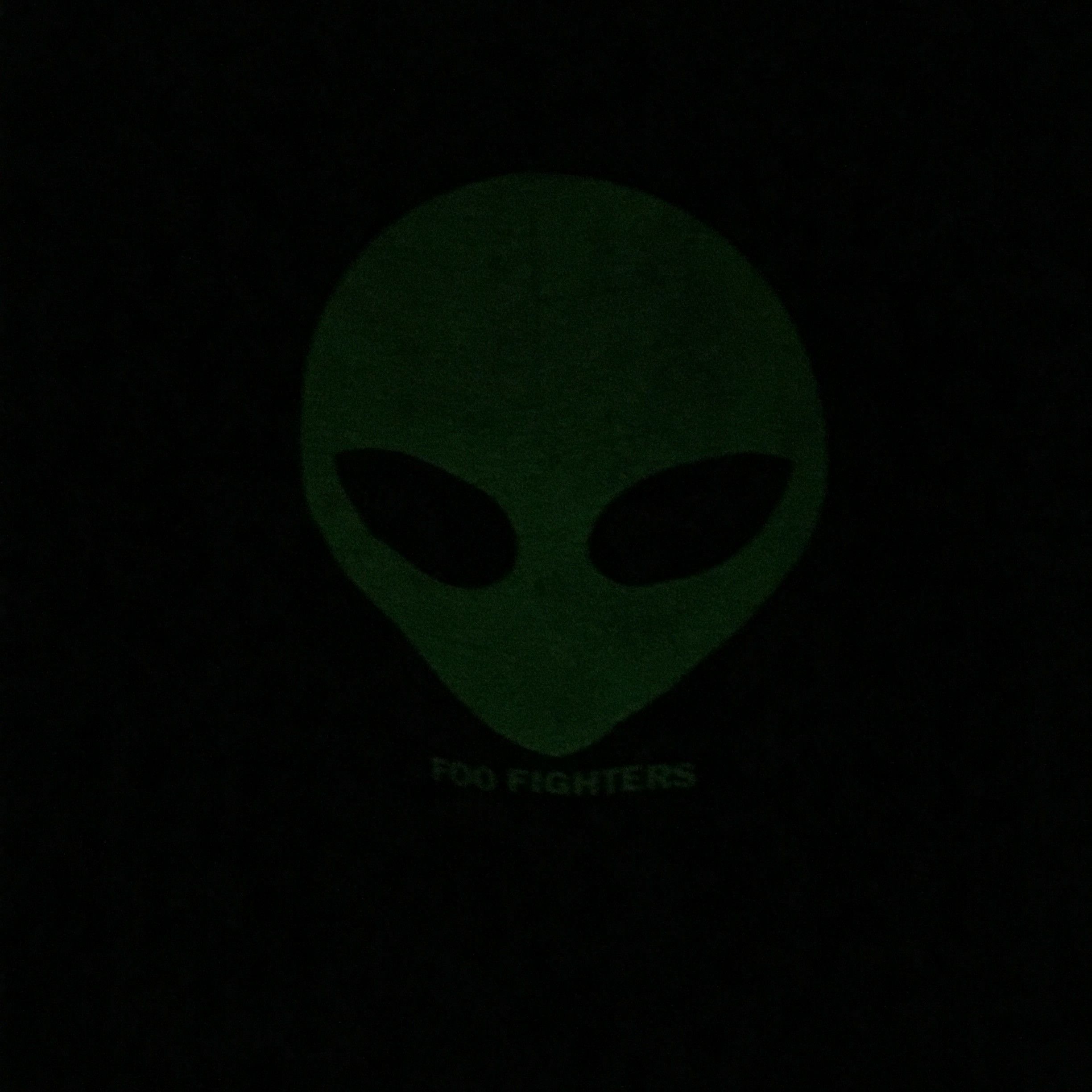 Band Tees × Vintage Foo fighter glow in the dark alien records vtg 90s tee Size US L / EU 52-54 / 3 - 4 Thumbnail