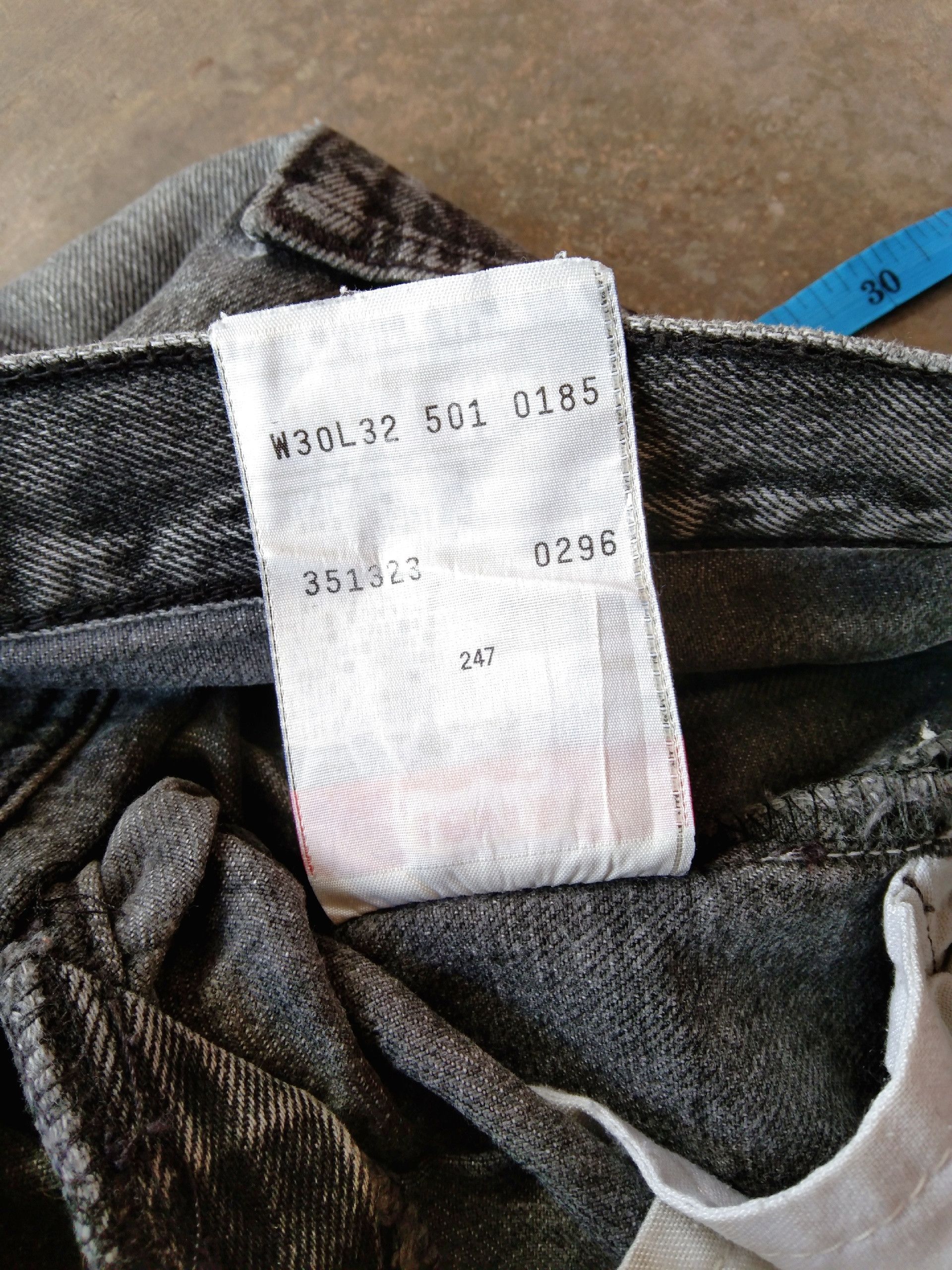 Levi's 90s Vintage Levi's 501 Faded Black Distressed Jeans 28x31 Size US 28 / EU 44 - 11 Thumbnail