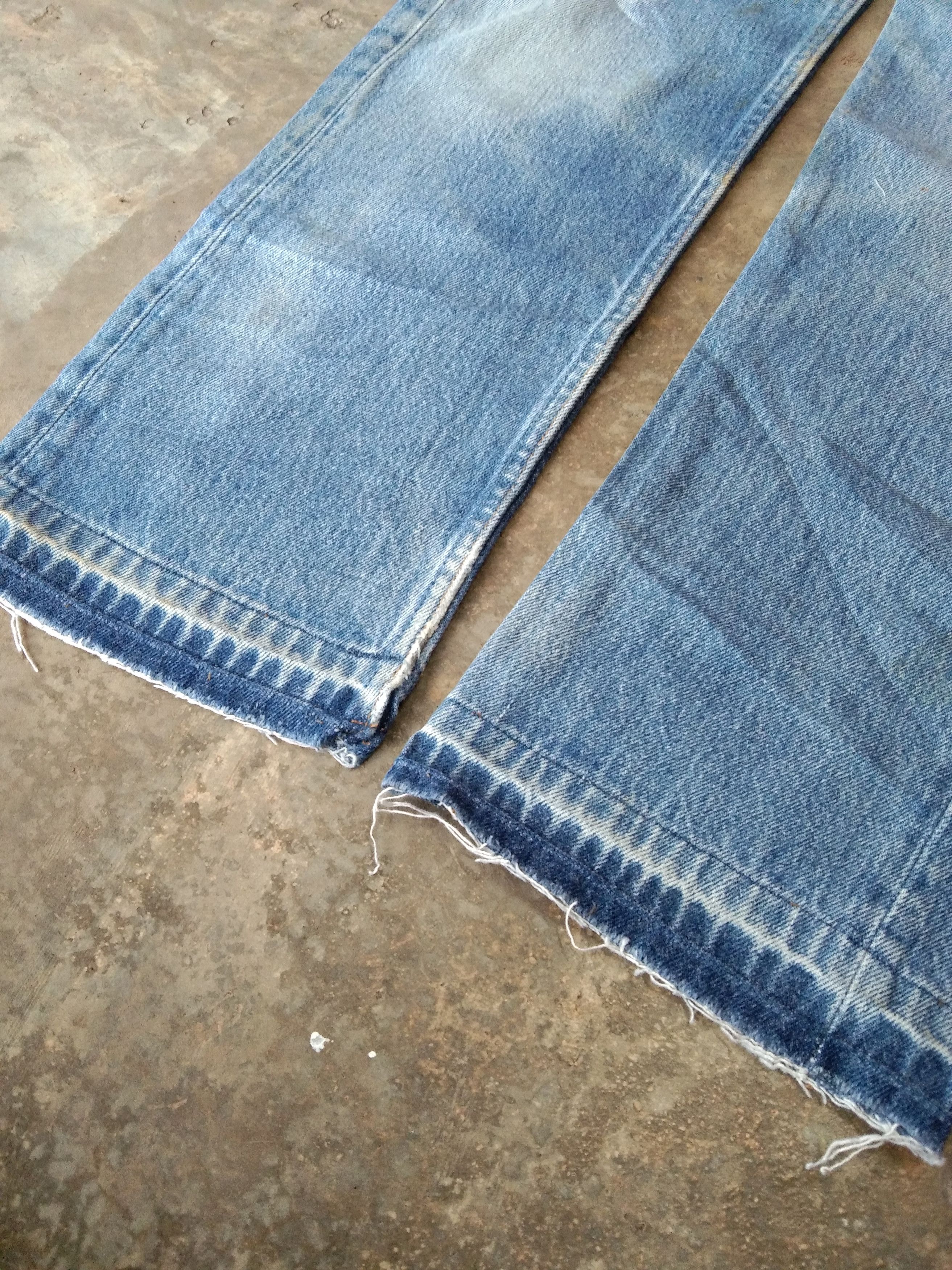Levi's 90s Vintage Levi's 501 Made In USA Distressed Jeans 27x28 Size US 27 - 3 Thumbnail