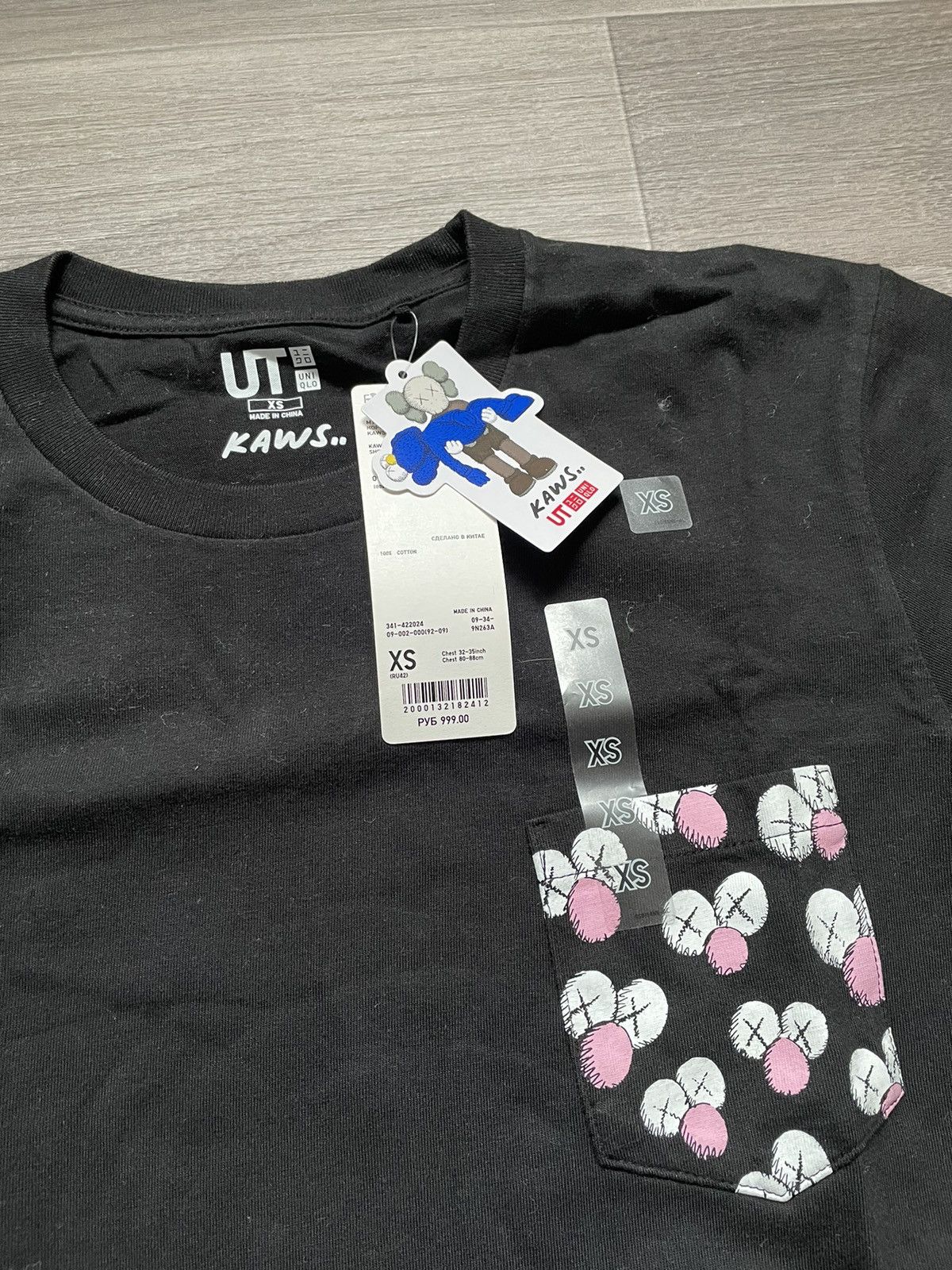 Kaws × Uniqlo BFF pocket tshirt Size US XS / EU 42 / 0 - 3 Thumbnail