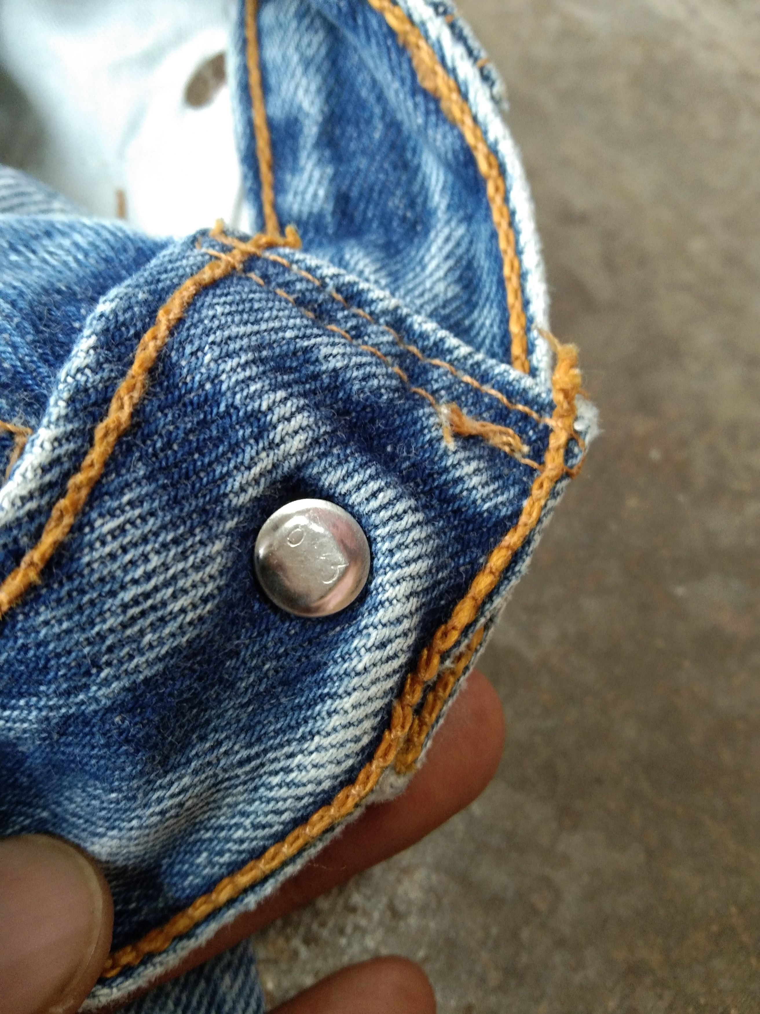 Levi's 90s Vintage Levi's 501 xx Made In USA Distressed Jeans 34x28 Size US 34 / EU 50 - 10 Thumbnail