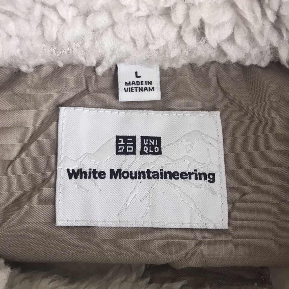 Uniqlo × White Mountaineering WHITE MOUNTAINEERING x UNIQLO Sherpa Fleece Cream Sweatshirt Size US L / EU 52-54 / 3 - 3 Thumbnail