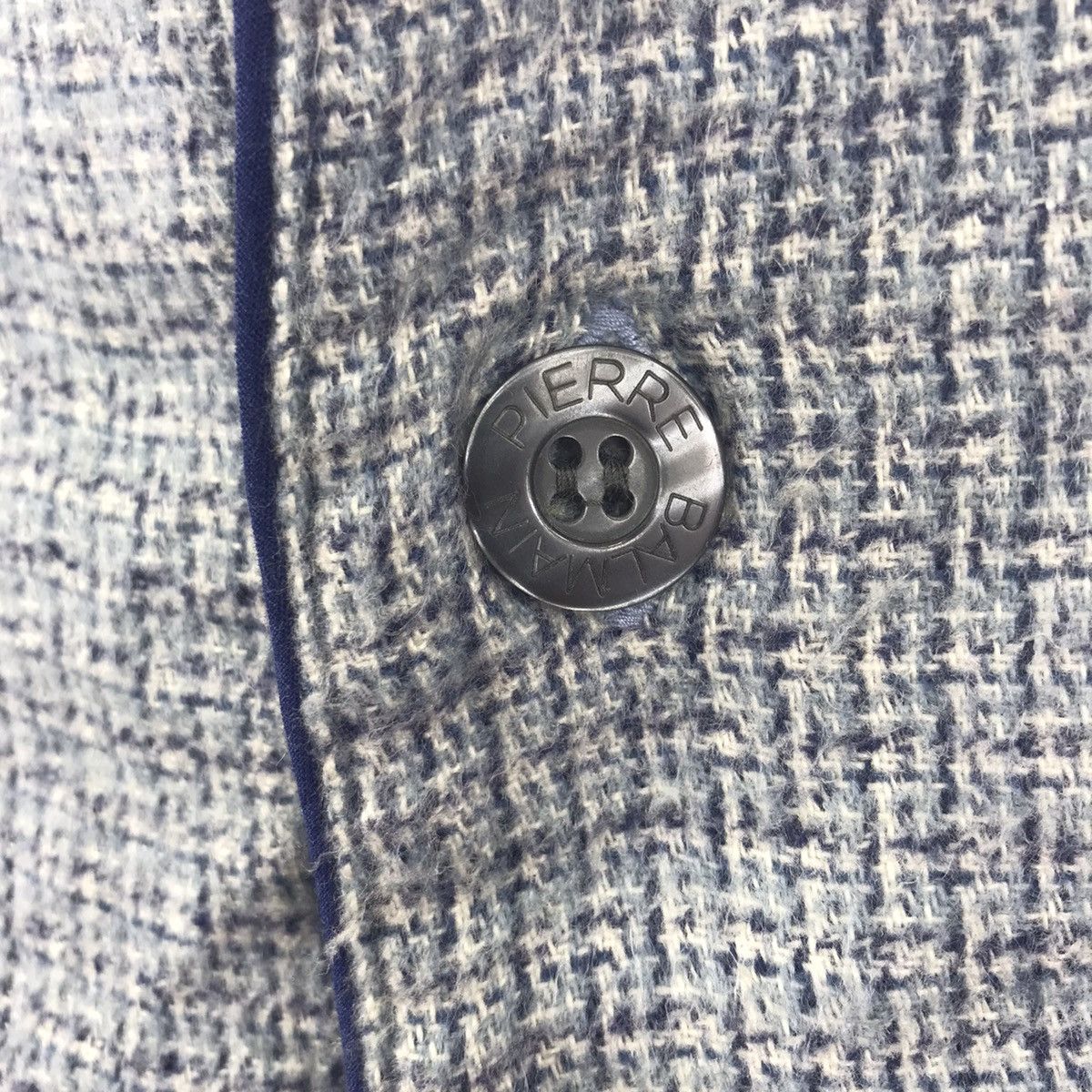 Pierre Balmain Vintage PIERRE BALMAIN PARIS Brand Designer Button Up Shirt Size US M / EU 48-50 / 2 - 4 Thumbnail