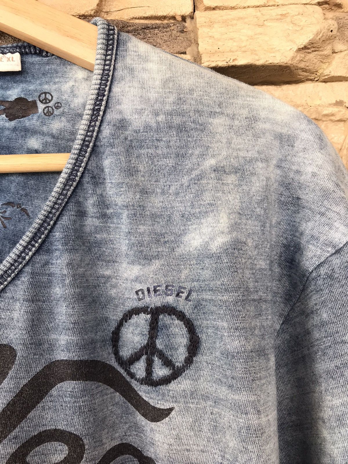 Diesel Distressed Diesel WorkWear and Peace V Neck Tee Size US XL / EU 56 / 4 - 5 Thumbnail