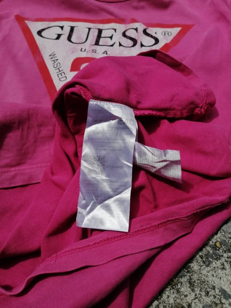 Guess × Vintage Vintage 90s Guess Logo Tee Size US M / EU 48-50 / 2 - 4 Thumbnail