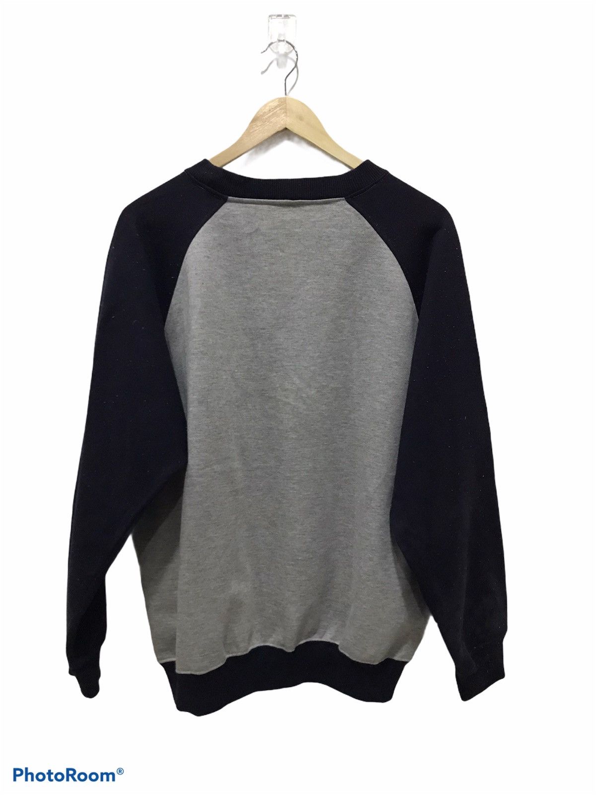 Japanese Brand Vintage Head embroidered Big Logo Sweatshirt Size US L / EU 52-54 / 3 - 11 Thumbnail