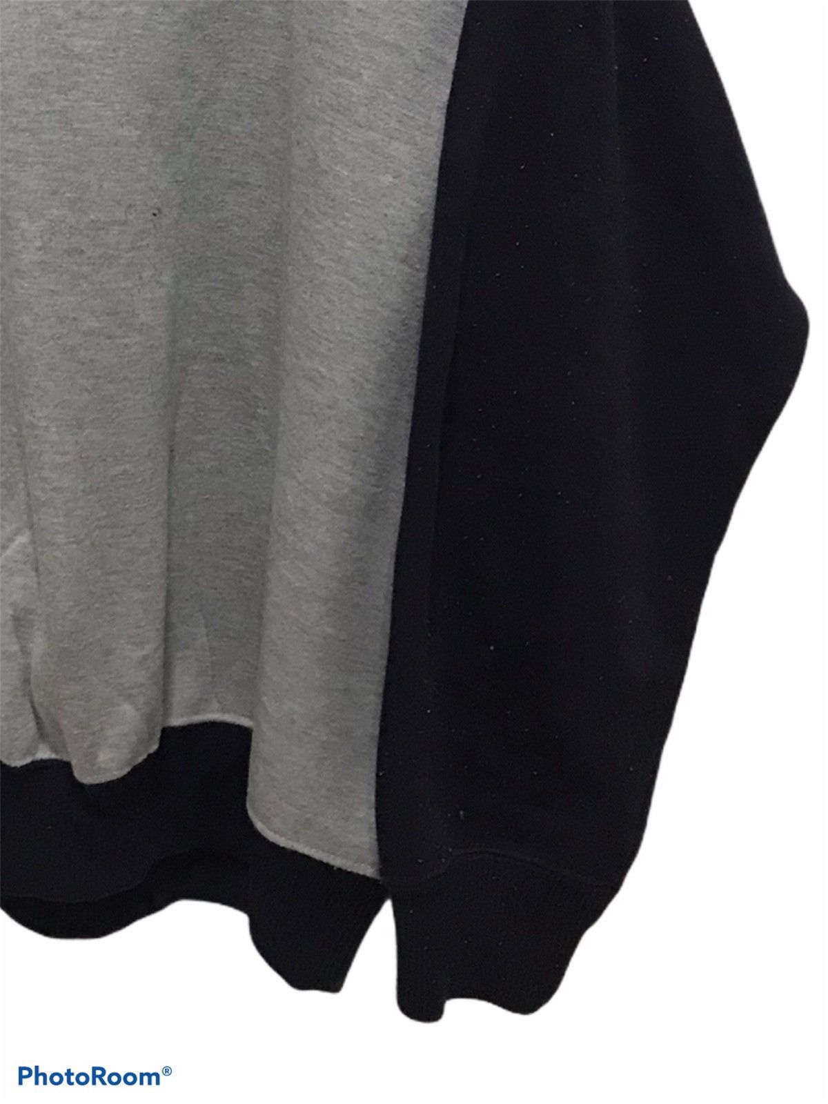 Japanese Brand Vintage Head embroidered Big Logo Sweatshirt Size US L / EU 52-54 / 3 - 4 Thumbnail