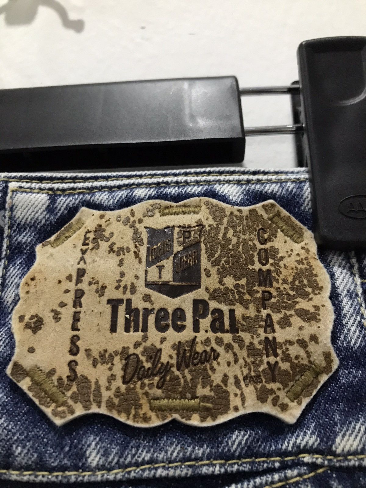 Express × Japanese Brand Distressed Three Pal Express Acidwash denim Size US 29 - 17 Thumbnail