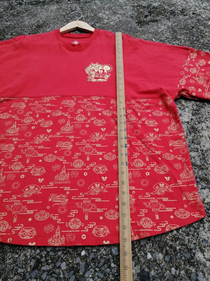 Disney Disney California Happy New Year Longsleeve Tee Size US XL / EU 56 / 4 - 6 Thumbnail