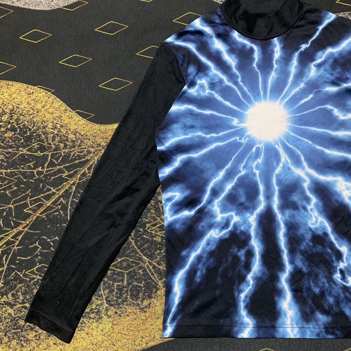 20471120 × Beauty Beast 💥ARCHIVE💥 FOTUS Overprint Thunder Lighting L/S Strechy Tees Size US S / EU 44-46 / 1 - 6 Thumbnail