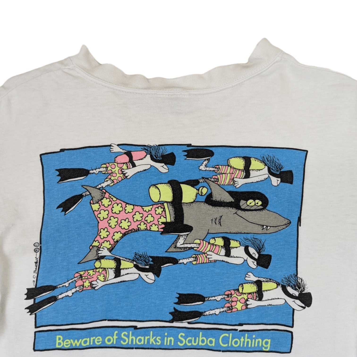 Vintage Vintage 80's CRAZY SHIRT Scuba Diving Shark Graphic T-Shirt Size S / US 4 / IT 40 - 7 Thumbnail