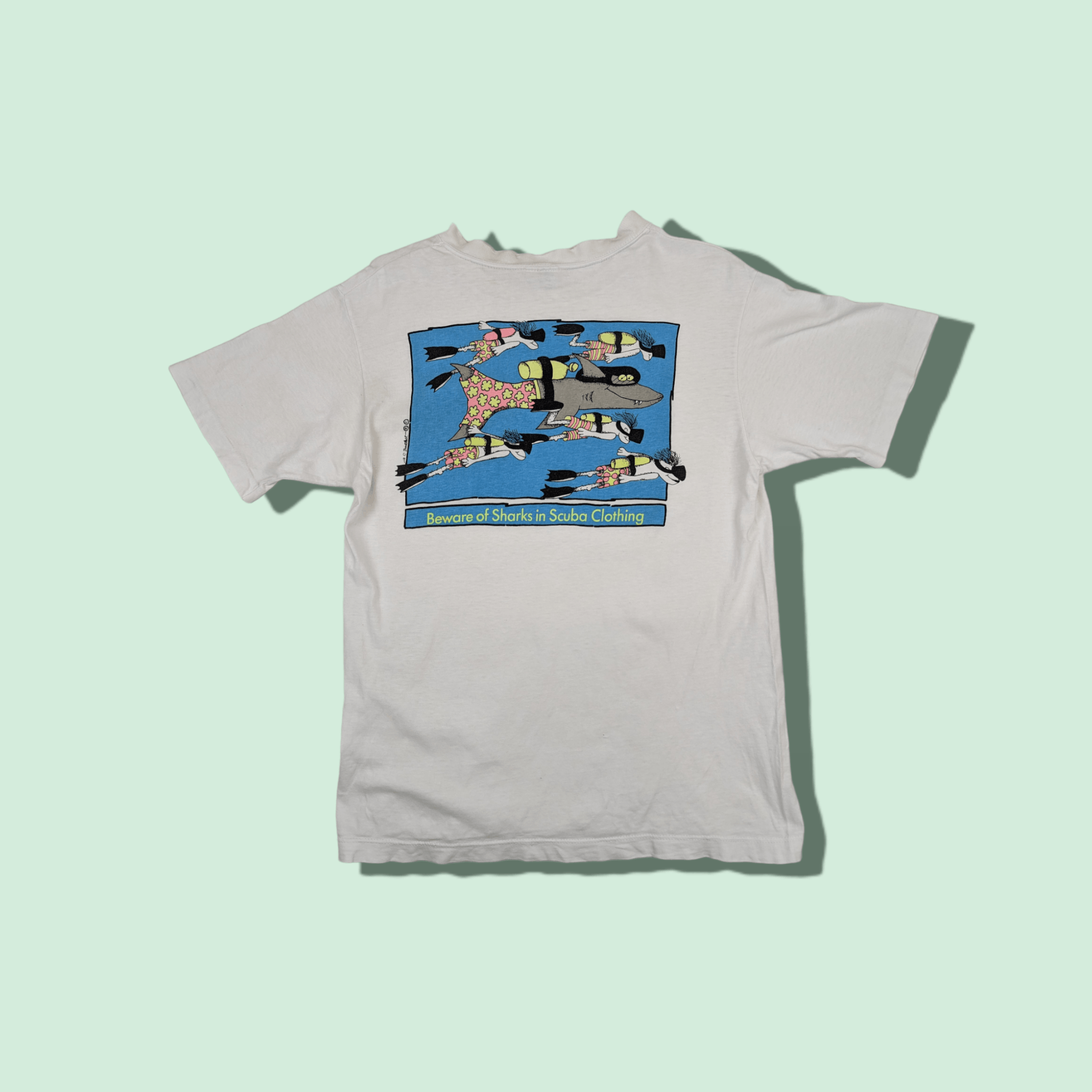 Vintage Vintage 80's CRAZY SHIRT Scuba Diving Shark Graphic T-Shirt Size S / US 4 / IT 40 - 1 Thumbnail