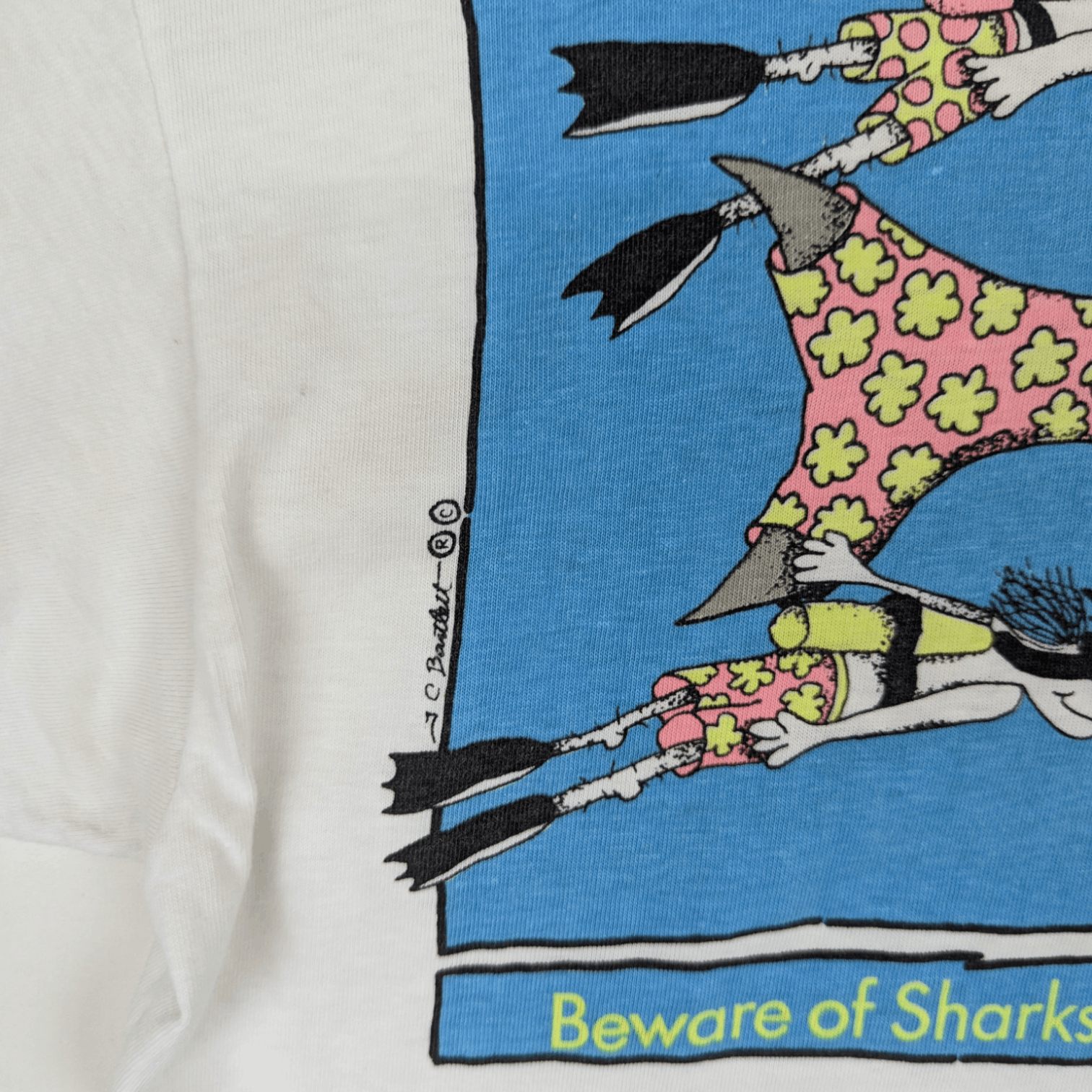 Vintage Vintage 80's CRAZY SHIRT Scuba Diving Shark Graphic T-Shirt Size S / US 4 / IT 40 - 8 Thumbnail