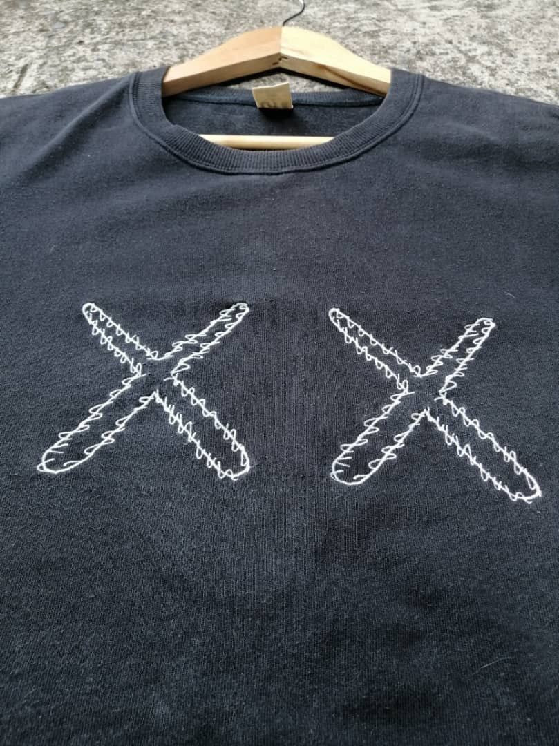 Kaws × Uniqlo Uniqlo Kaws Sesame Street Sweatshirt Size US M / EU 48-50 / 2 - 4 Thumbnail