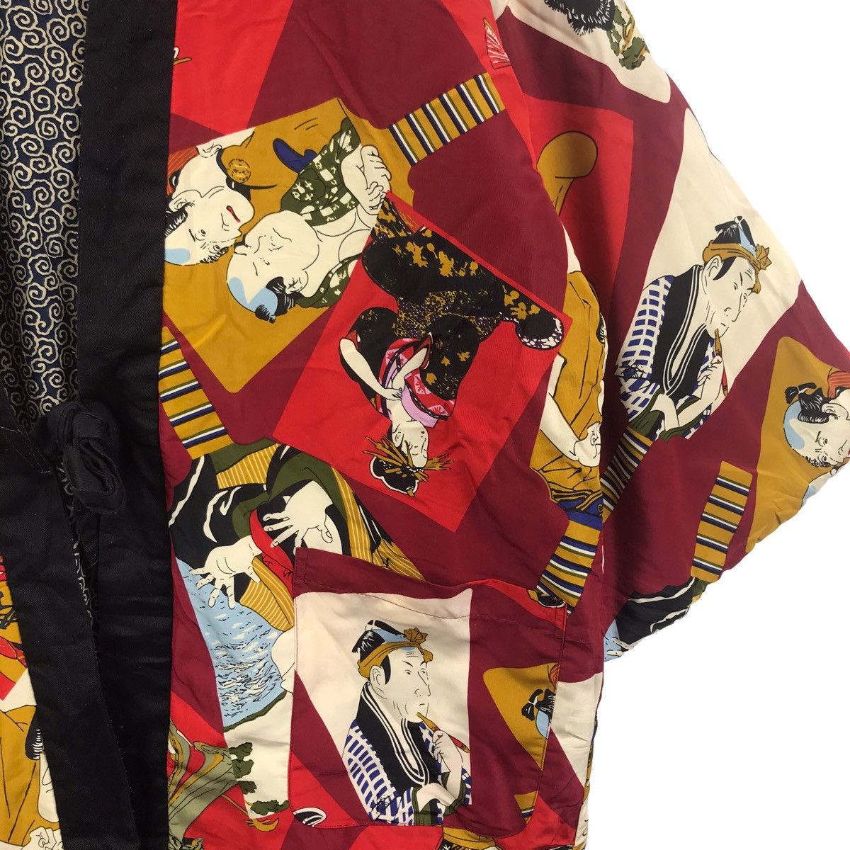 Japanese Brand JAPANESE BRAND Overprint Geisha Cartoon Reversible Kimono Size US L / EU 52-54 / 3 - 3 Thumbnail