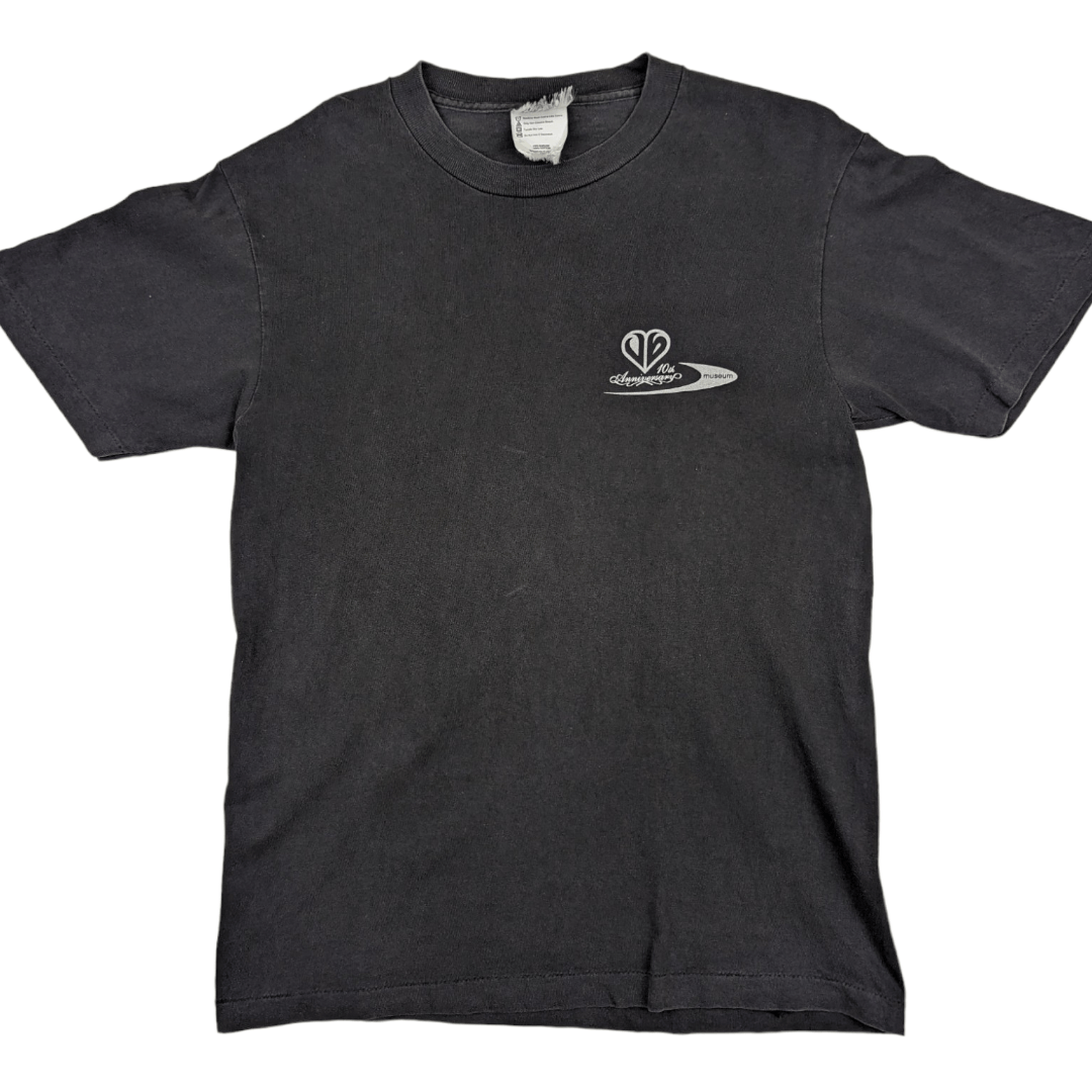 Japanese Brand Vintage 90's MUSEUM 10'th Anniversary T-Shirt Size US S / EU 44-46 / 1 - 2 Thumbnail