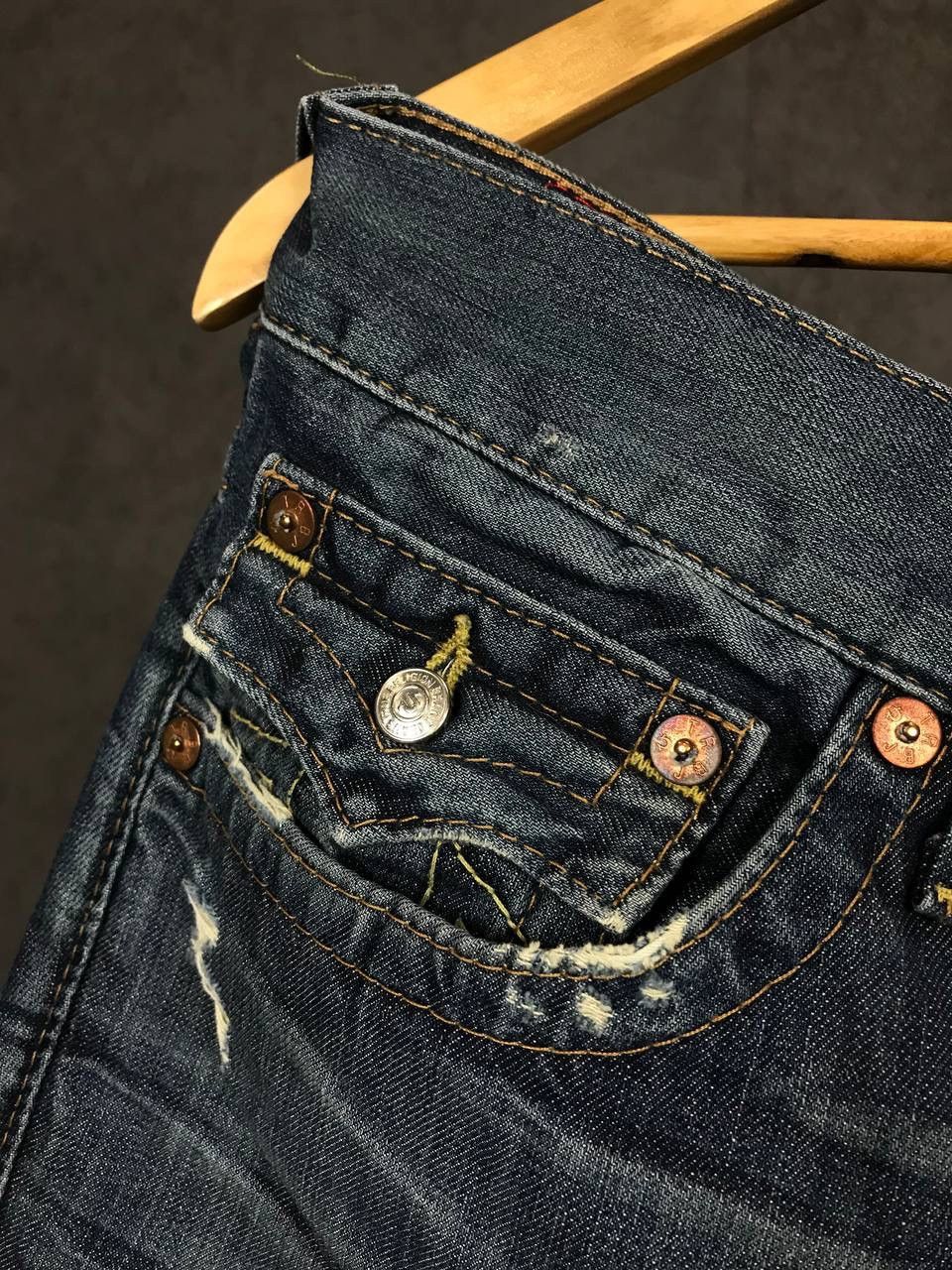 True Religion True Religion Japanese brand made in USA denim shorts Size US 36 / EU 52 - 8 Thumbnail