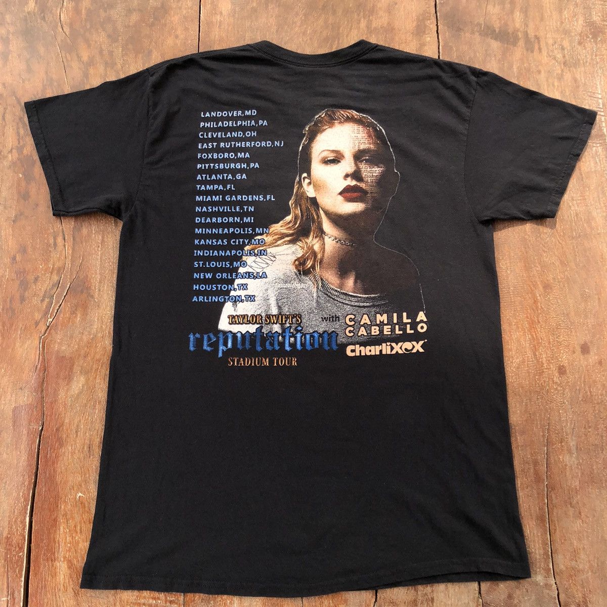 Band Tees Vintage Taylor Swift's Tour T Shirt Size US L / EU 52-54 / 3 - 2 Thumbnail