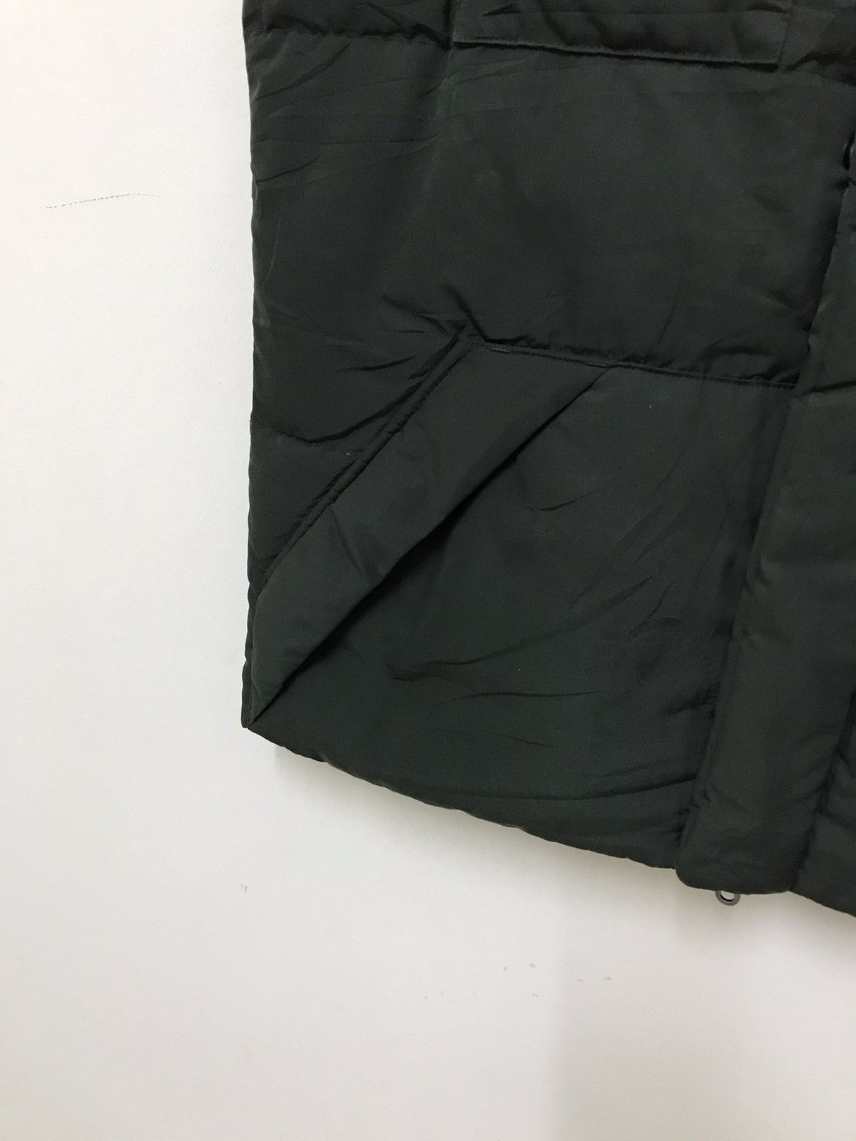 Japanese Brand × Uniqlo Japanese Brand Uniqlo Sleeveless Puffer Jacket Size US M / EU 48-50 / 2 - 11 Thumbnail