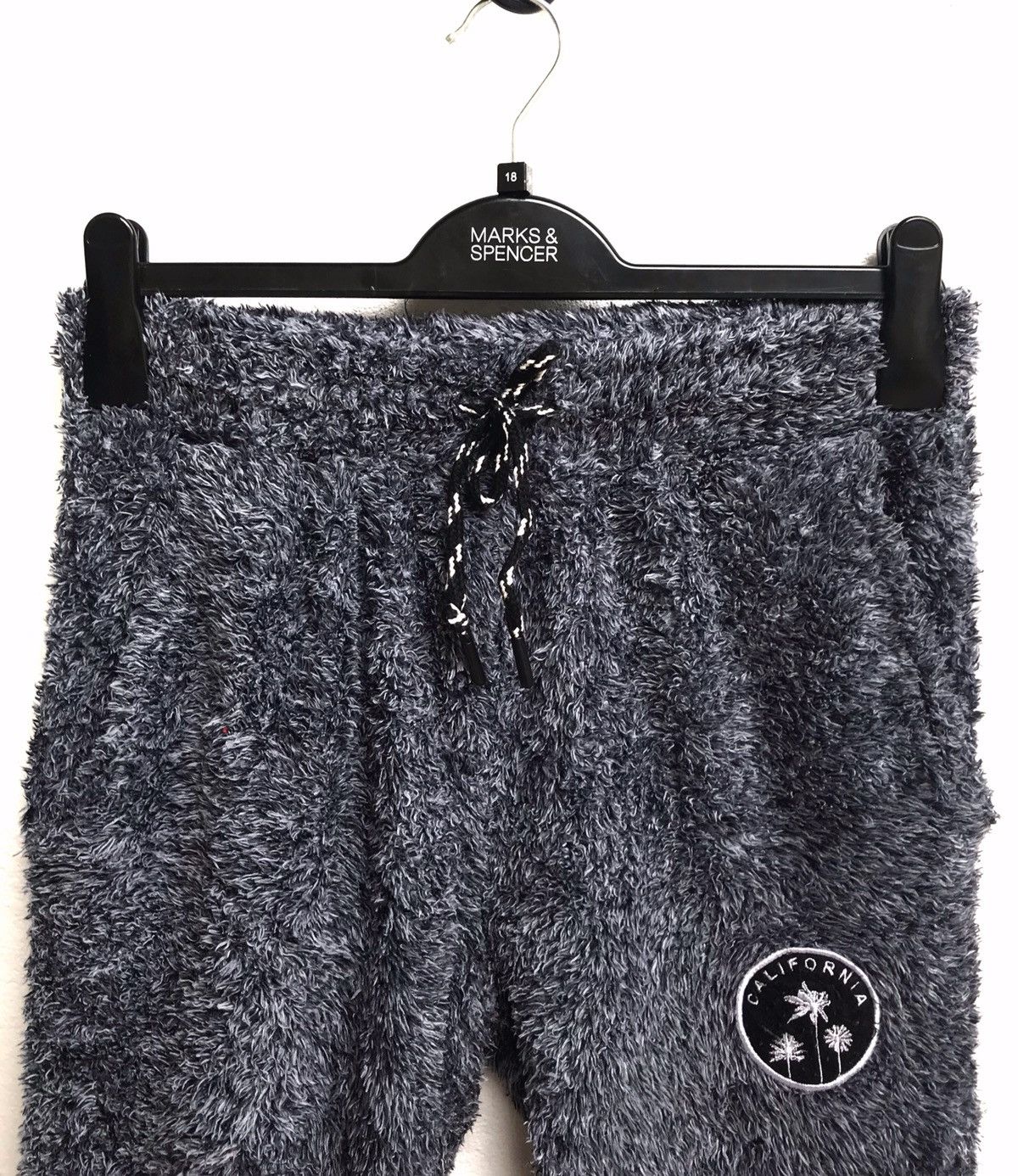 Japanese Brand 🔥Bitter Blue Faux Fur Sweatpants Size US 26 / EU 42 - 3 Thumbnail