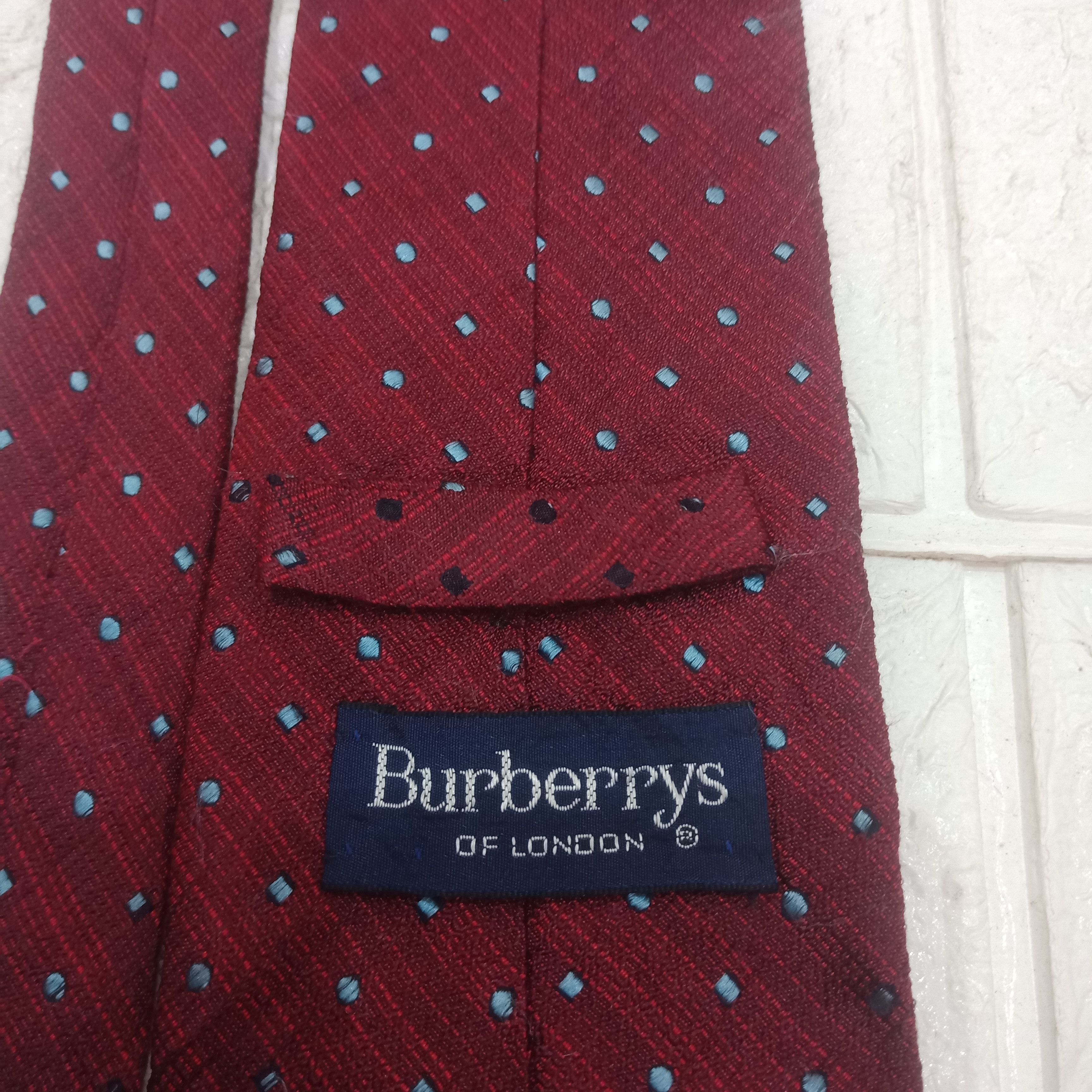 Burberry × The Tie Bar × Vintage Vintage Burberry polka dot maroon silk neck tie Size ONE SIZE - 5 Thumbnail