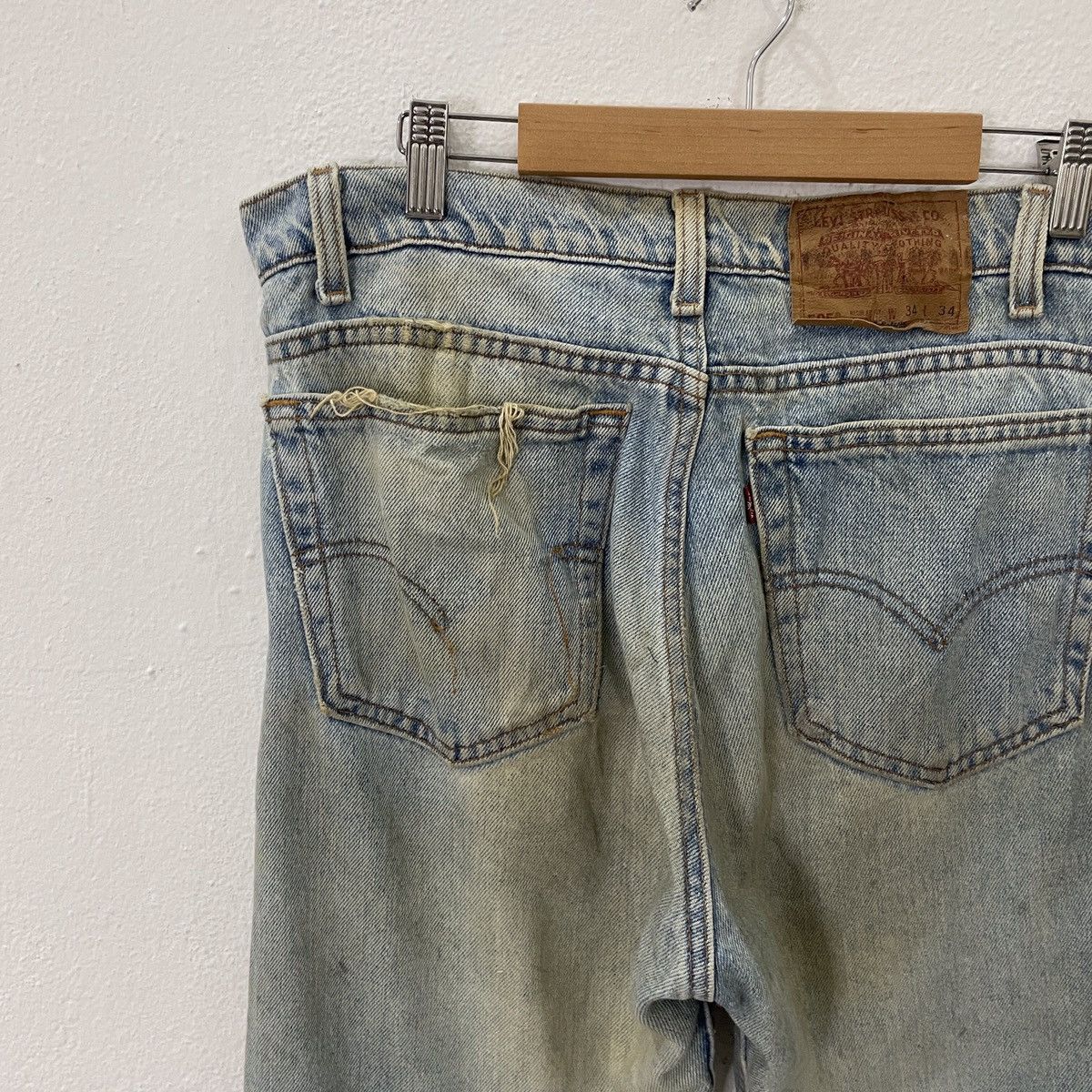 Levi's Vintage Clothing Vintage 90s Levis 505 Distressed Denim Jeans Size US 32 / EU 48 - 10 Thumbnail