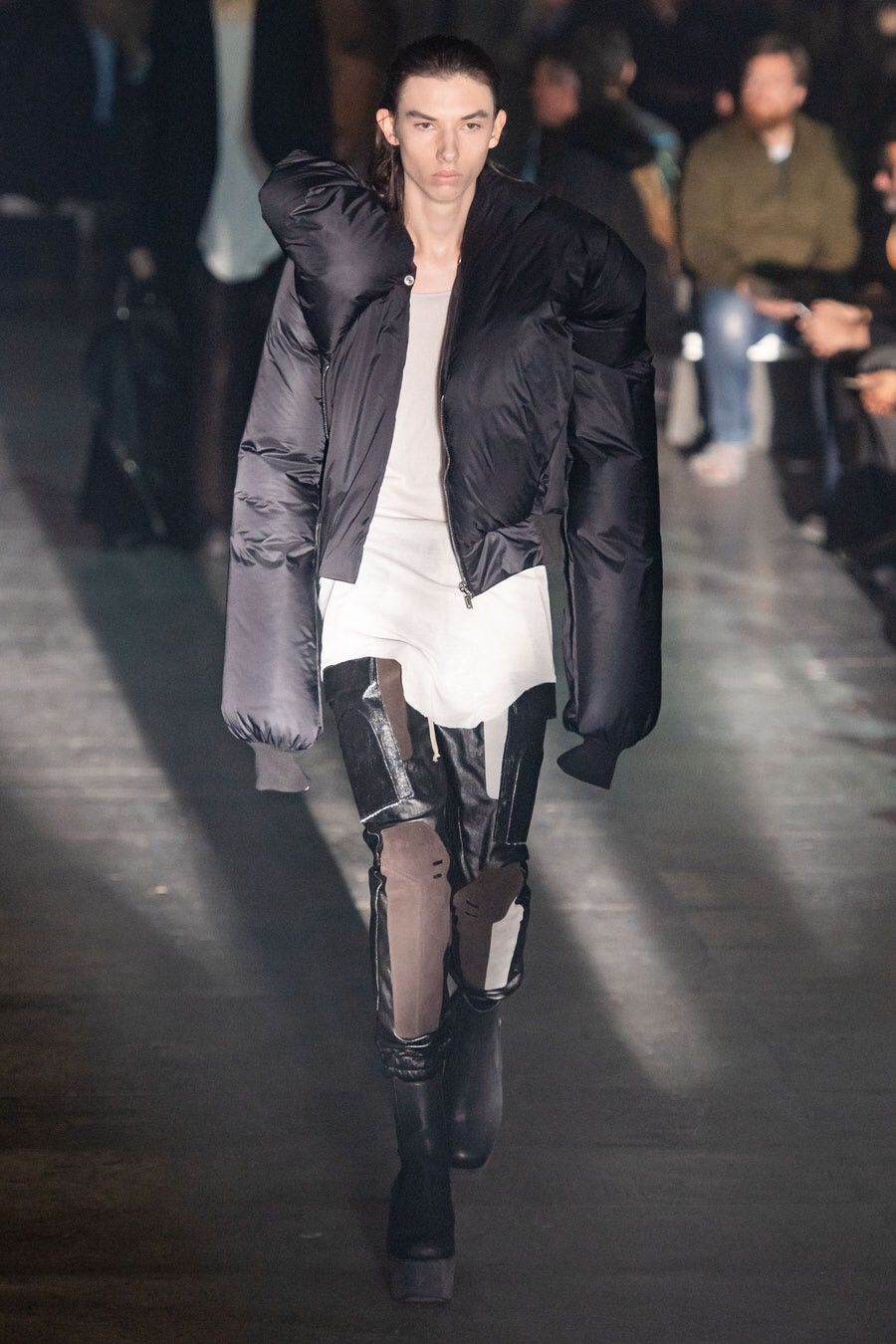 Rick Owens NEW 💣 DOLL CROPPED RUNWAY CAMPAIGN DOWN BOMBER JACKET RARE Size US S / EU 44-46 / 1 - 3 Thumbnail