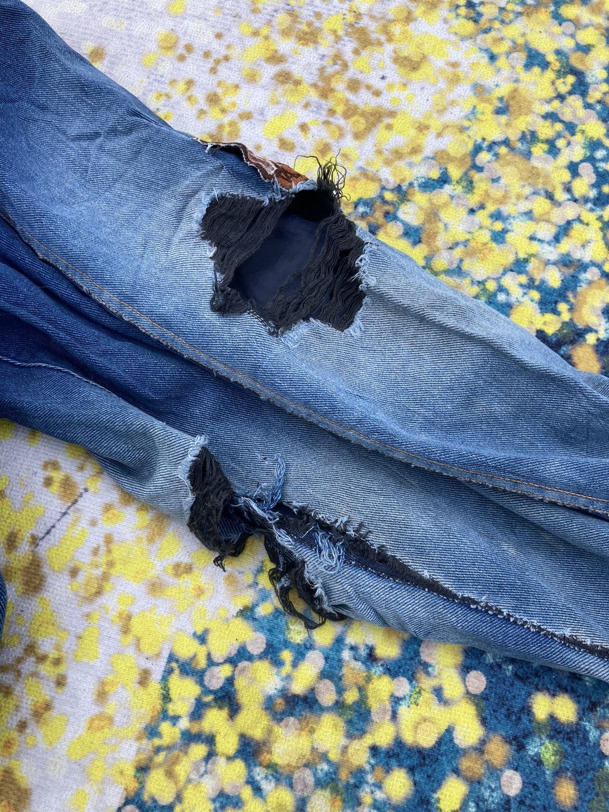 Hardy Amies DISTRESSED HARDY AMIES DENIM BOMBER JACKET Size US M / EU 48-50 / 2 - 10 Thumbnail