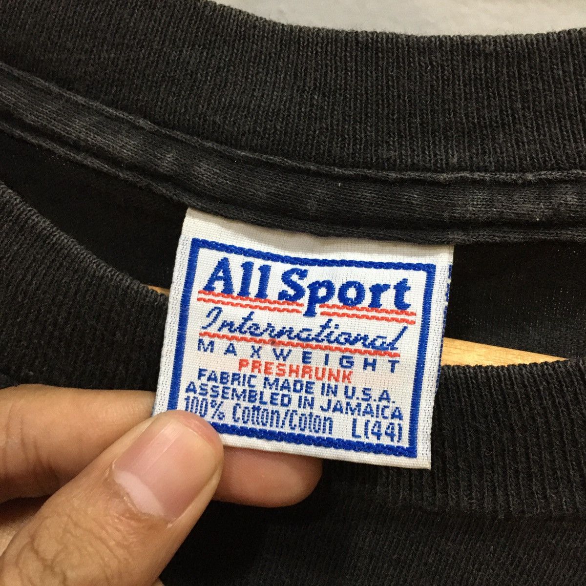 All Sport × Band Tees VINTAGE 99’s‼️Motley Crue Band By All Sport International Size US L / EU 52-54 / 3 - 4 Thumbnail