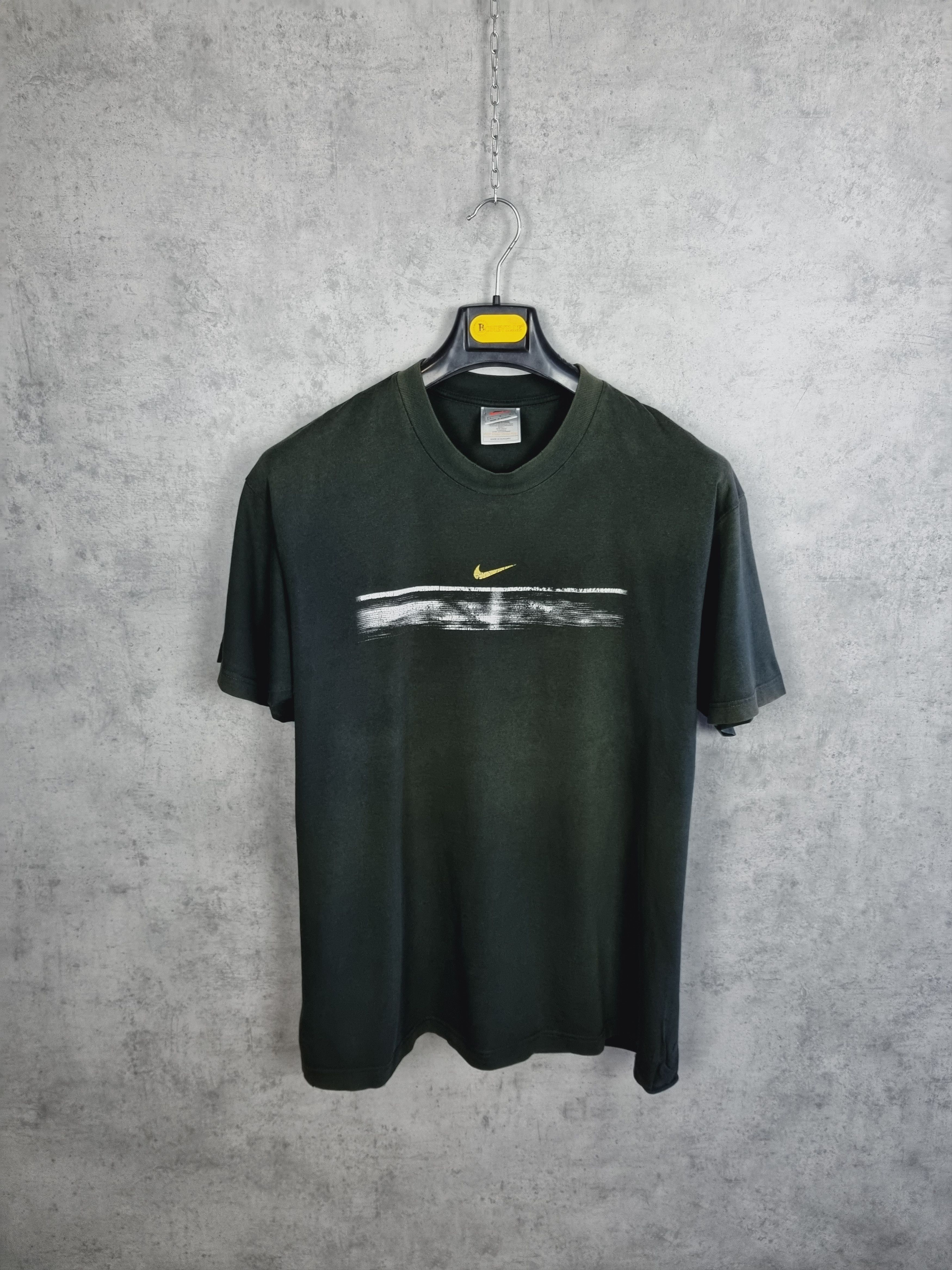 Nike × Vintage 90s Faded Nike Vintage History Sport Tee Shirt Size US L / EU 52-54 / 3 - 12 Thumbnail