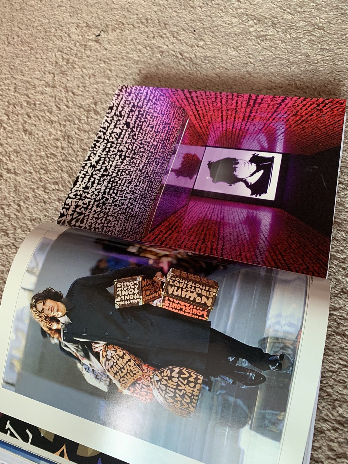 Louis Vuitton Murakami Rizzoli 2009 cover book Art fashion architecture Size ONE SIZE - 6 Thumbnail