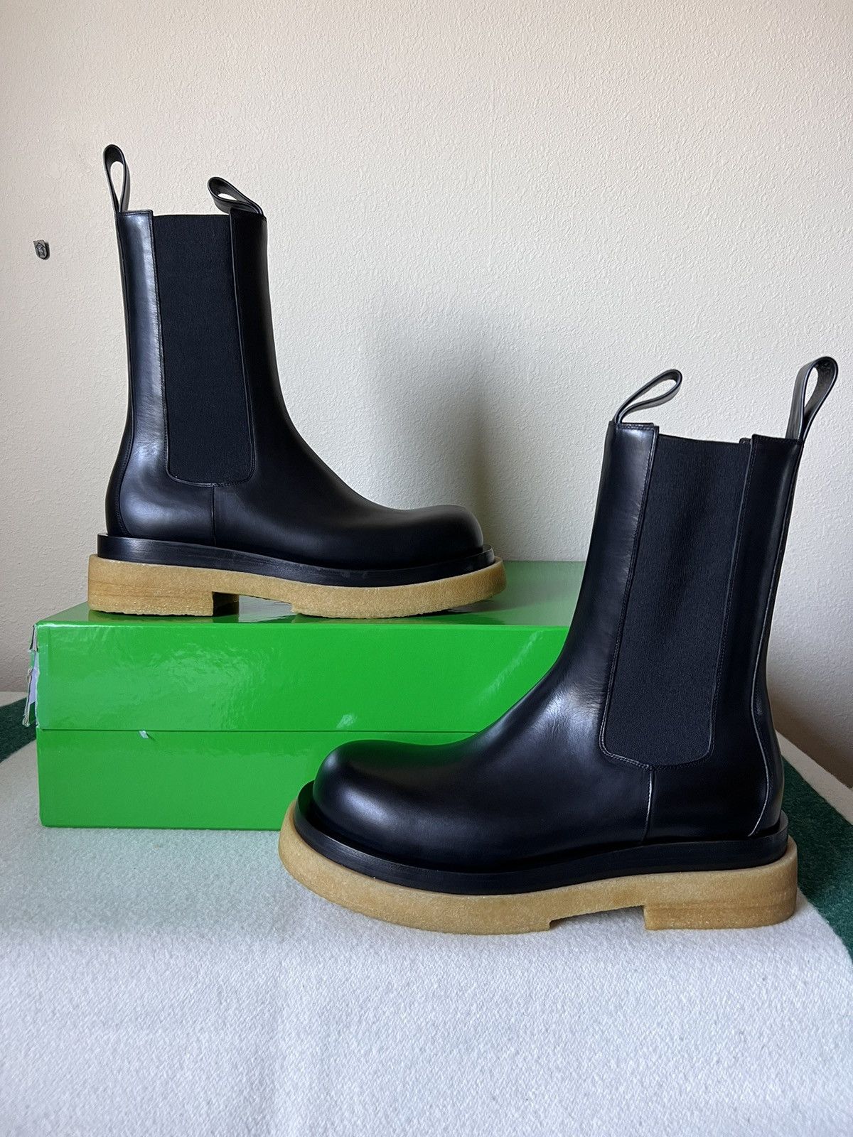 Bottega Veneta Bottega Veneta Chelsea Military Calf Leather Crepe Boots Size US 11 / EU 44 - 2 Thumbnail